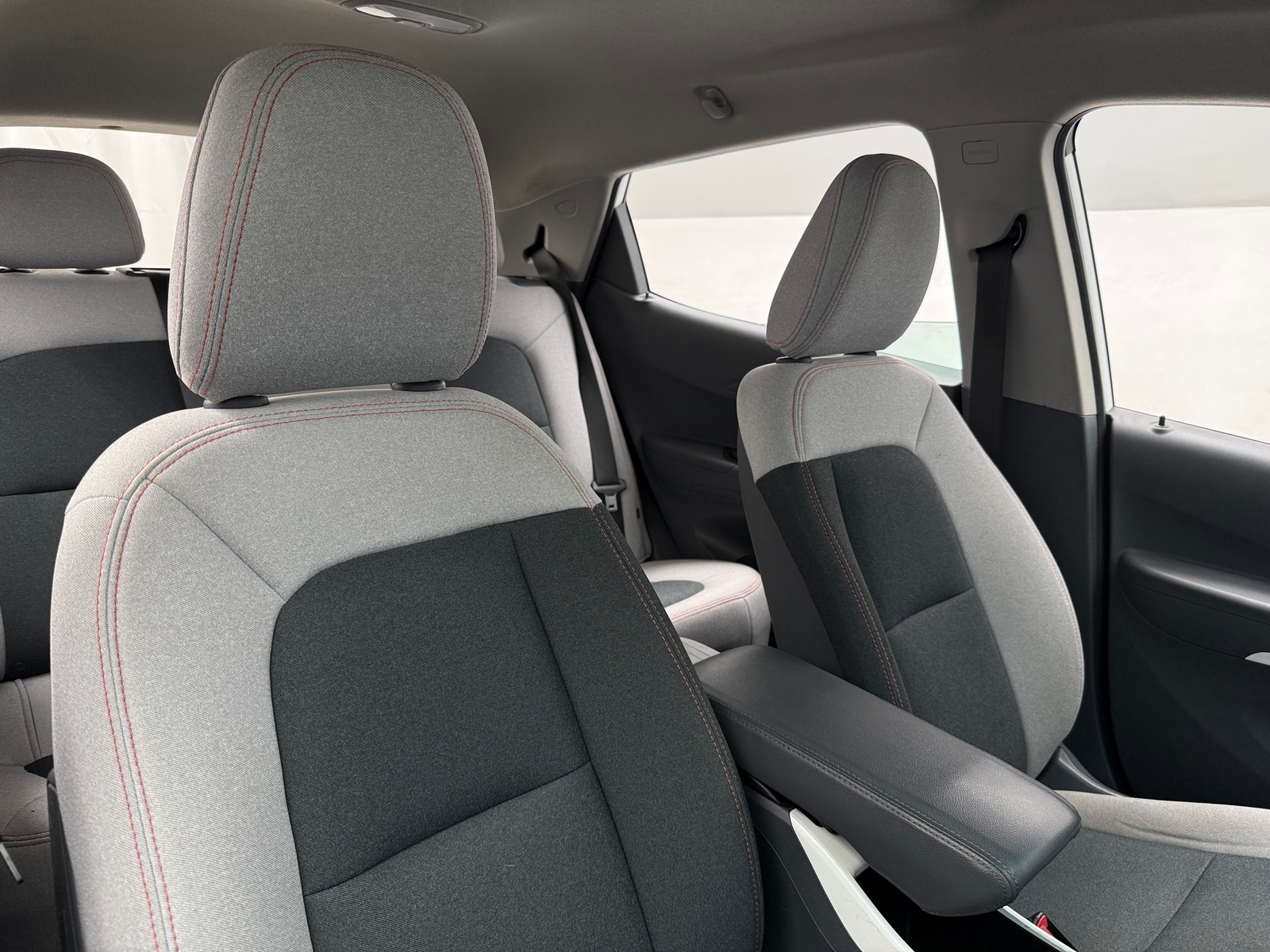 Thumbnail: 2020 Chevrolet Bolt EV - 2