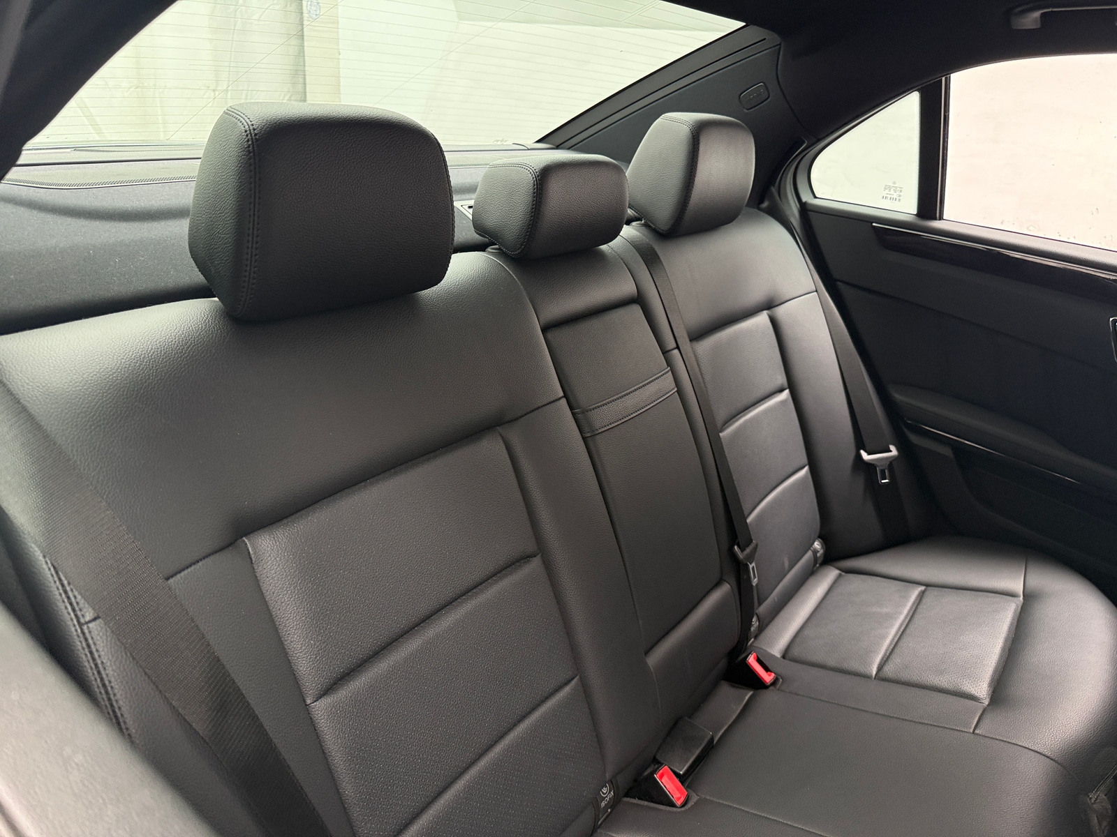 Thumbnail: 2011 Mercedes-Benz E-Class - 5