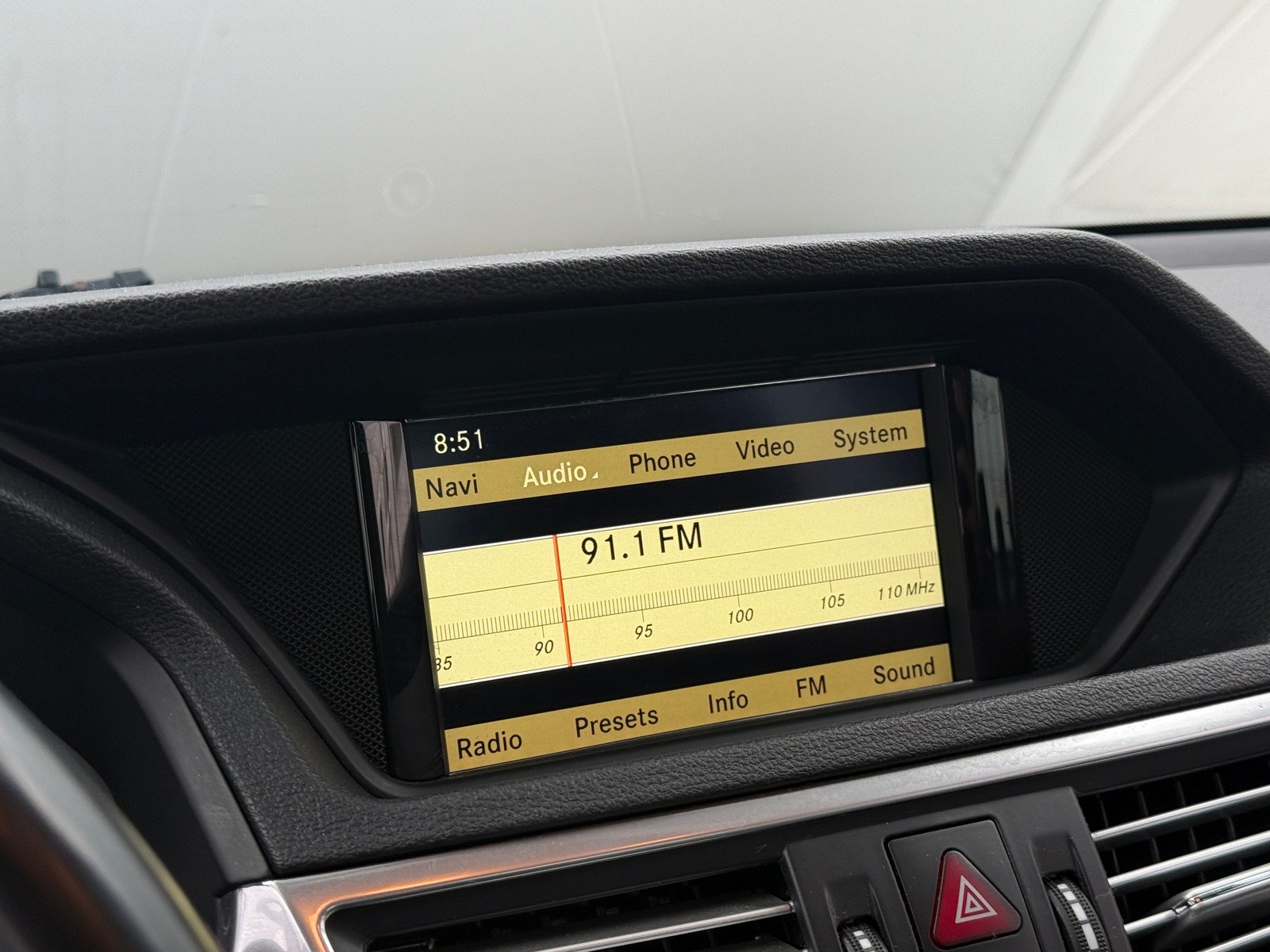 Thumbnail: 2011 Mercedes-Benz E-Class - 3