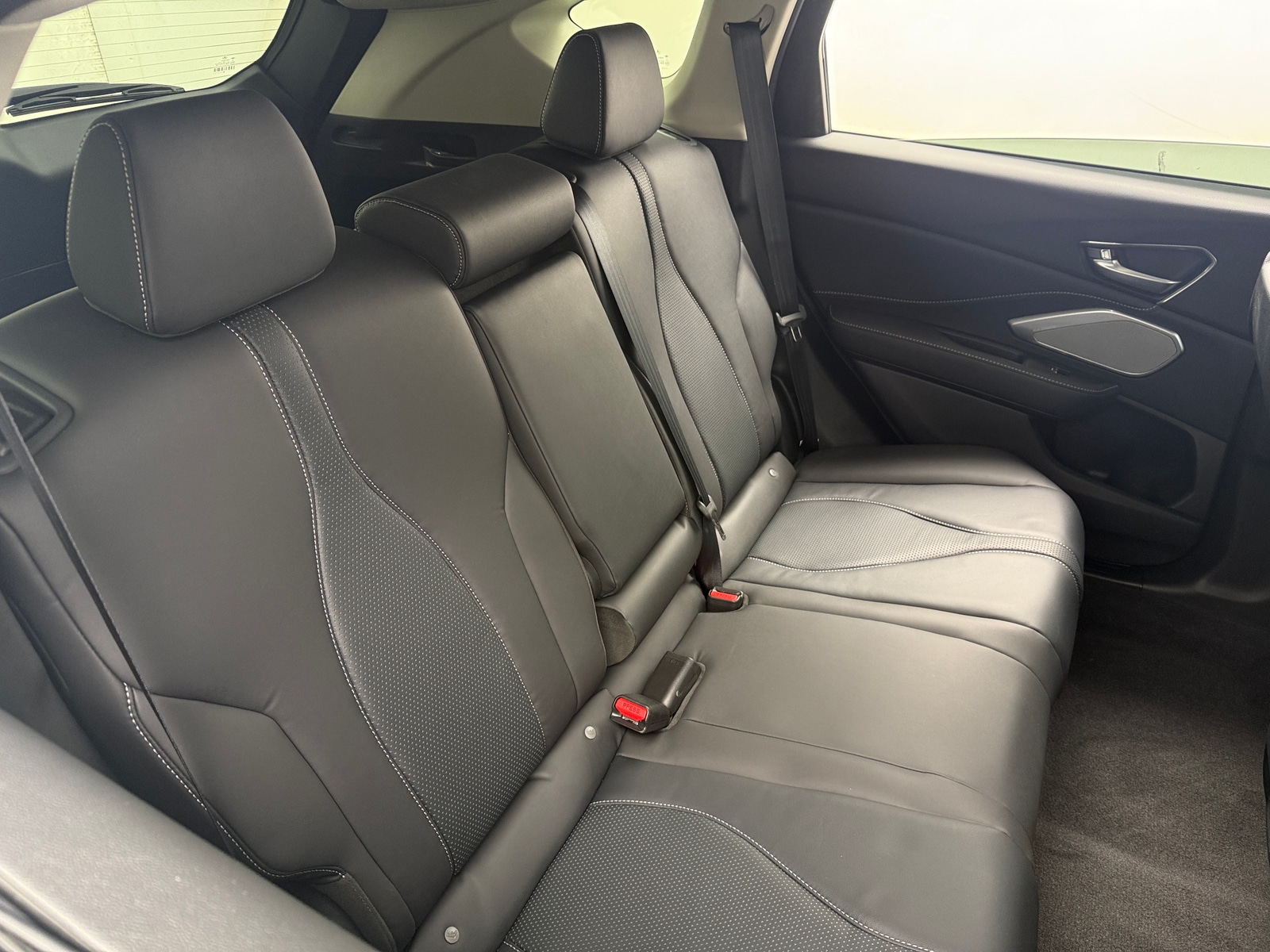 Thumbnail: 2025 Acura RDX - 6