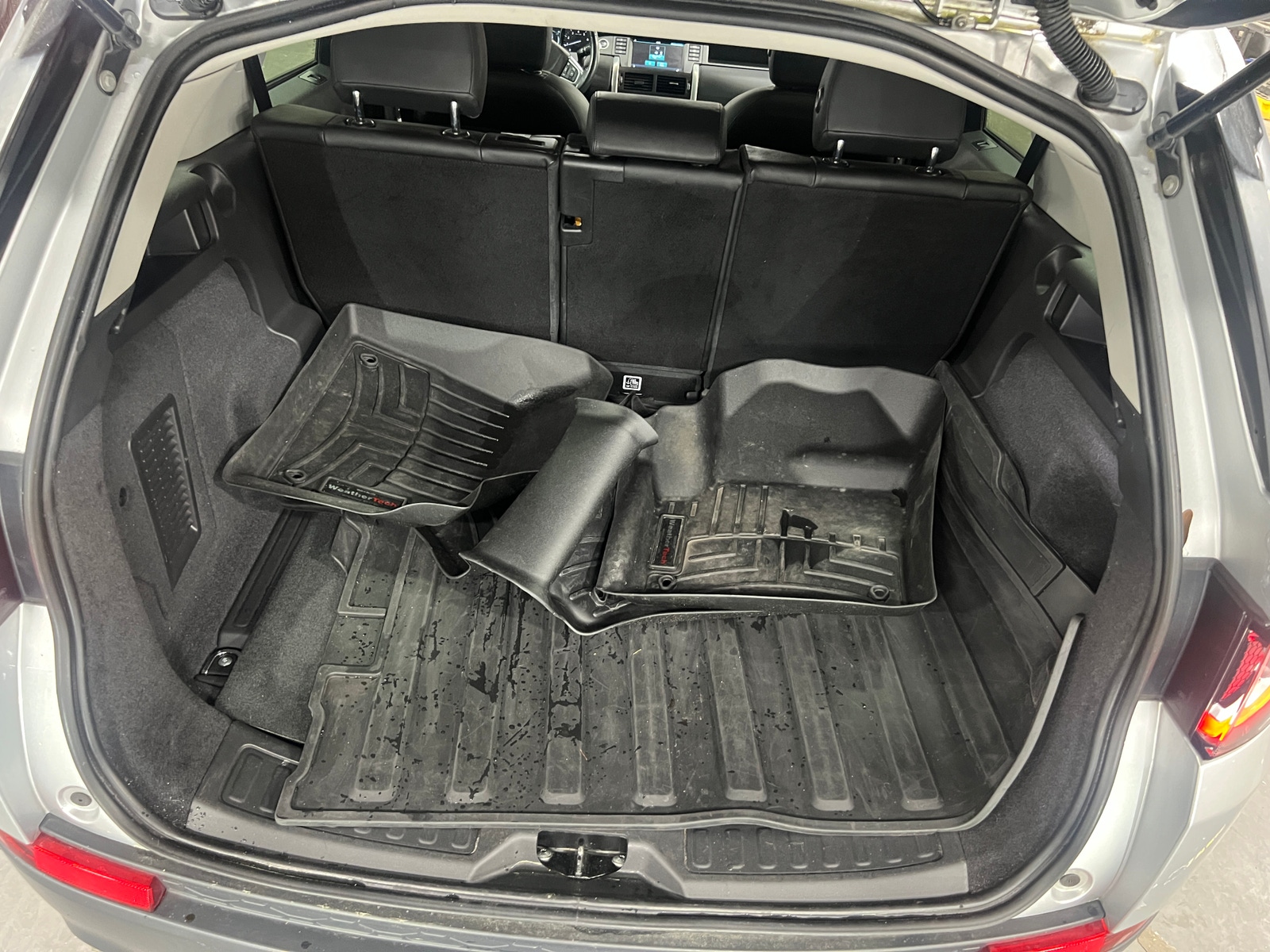 Thumbnail: 2018 Land Rover Discovery Sport - 7