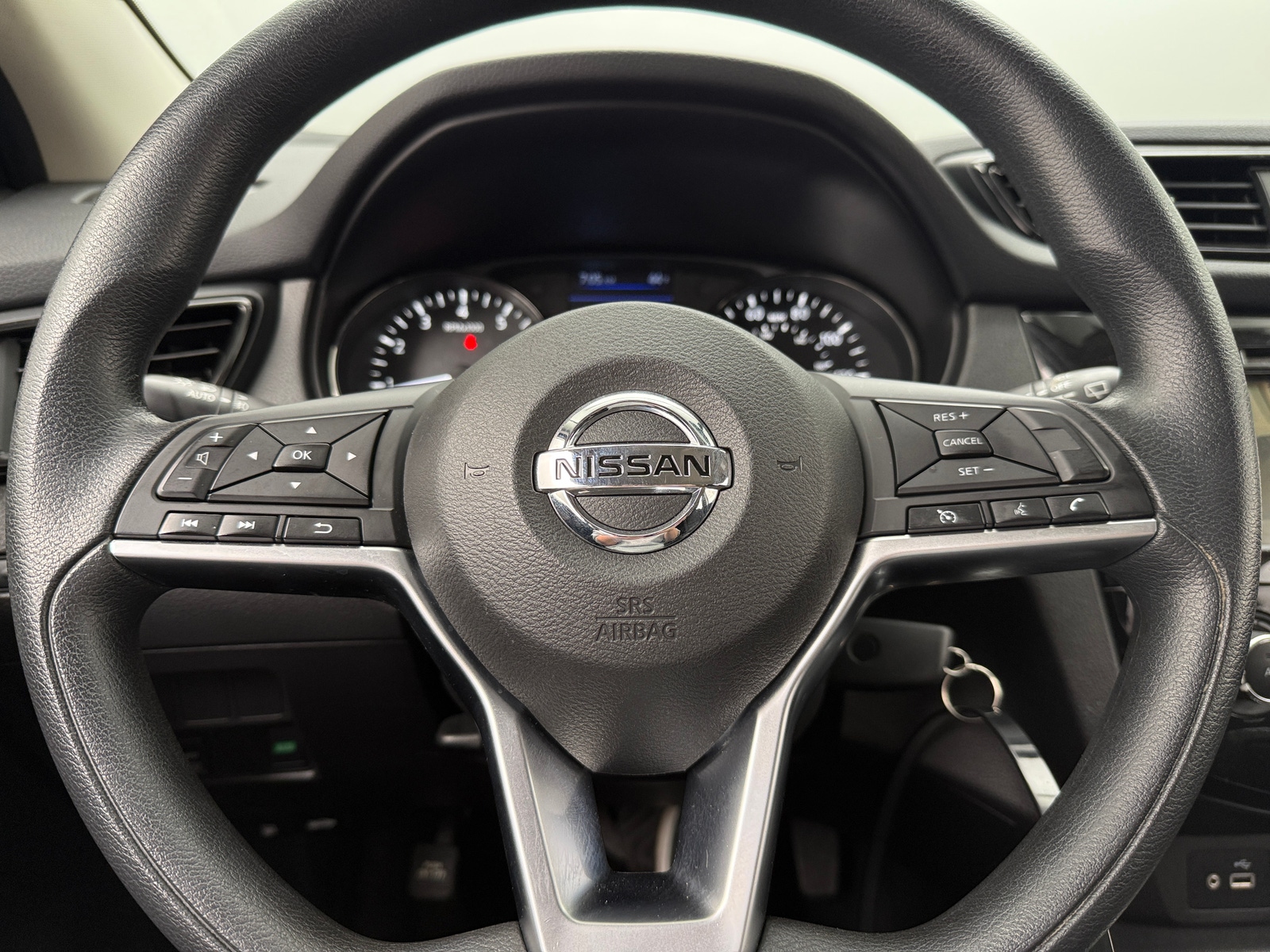 Thumbnail: 2019 Nissan Rogue Sport - 5