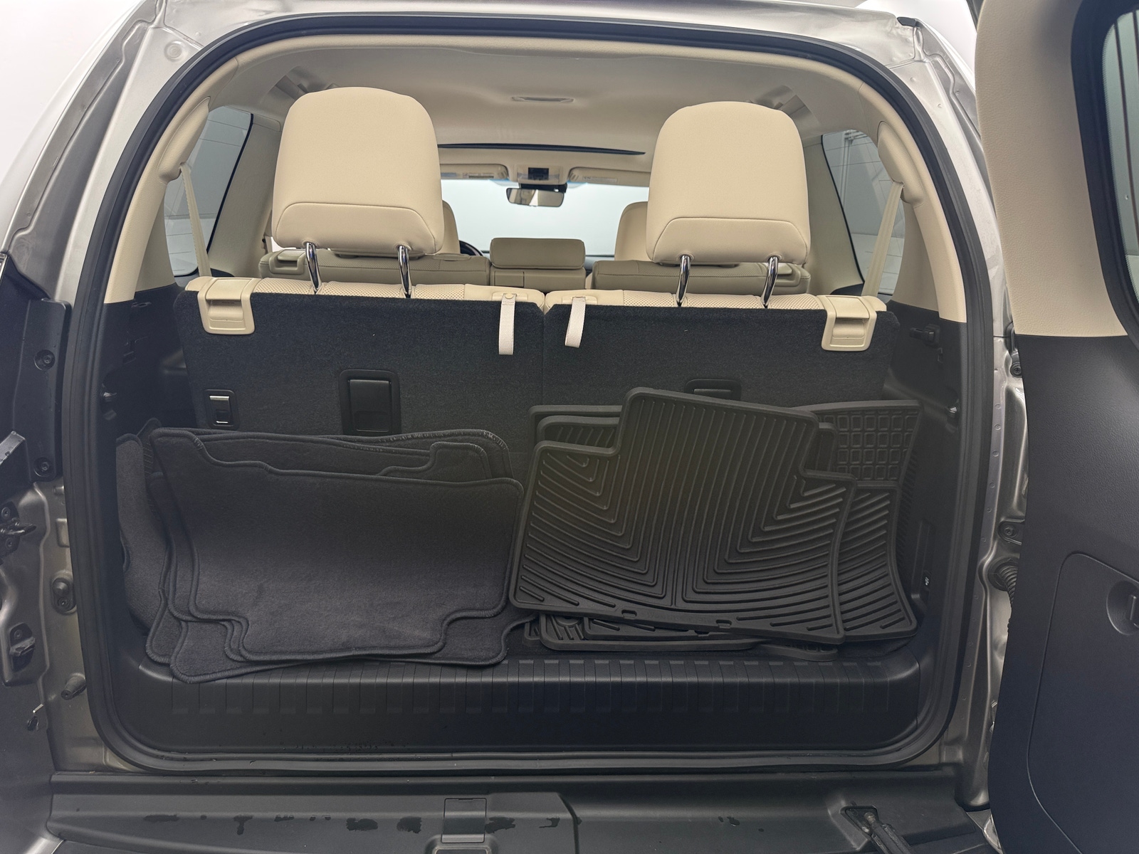 Thumbnail: 2023 Lexus GX - 6