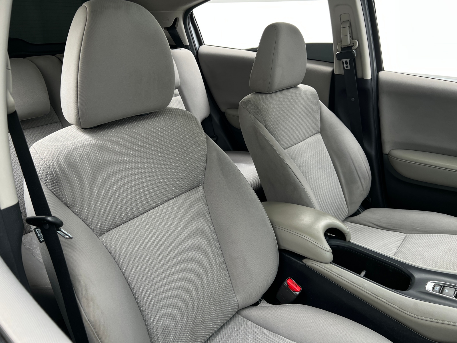 Thumbnail: 2017 Honda HR-V - 2