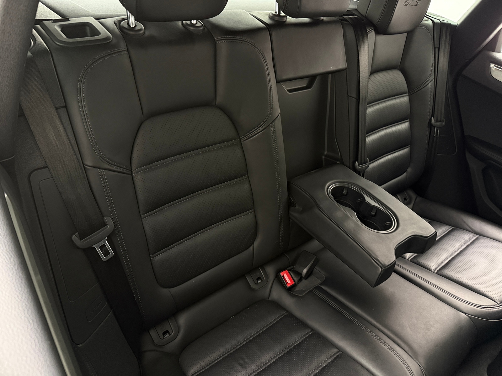 Thumbnail: 2017 Porsche Macan - 5