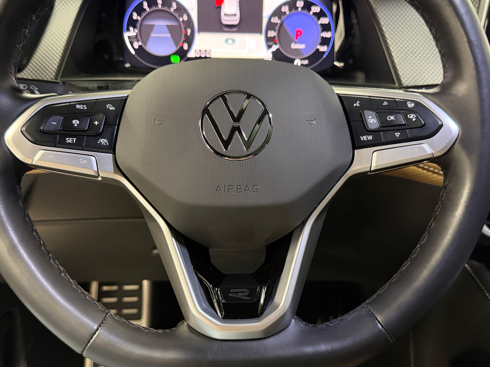 Thumbnail: 2024 Volkswagen Atlas - 4