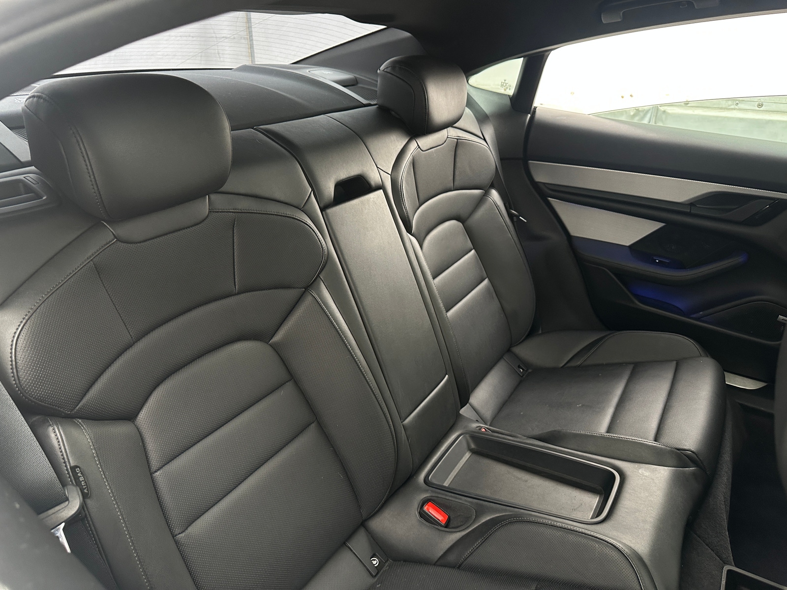 Thumbnail: 2020 Porsche Taycan - 5