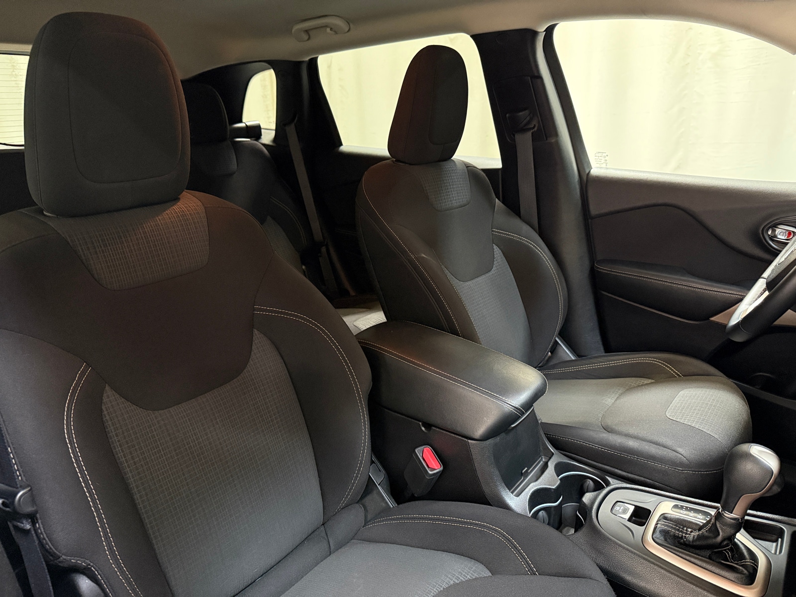 Thumbnail: 2017 Jeep Cherokee - 2