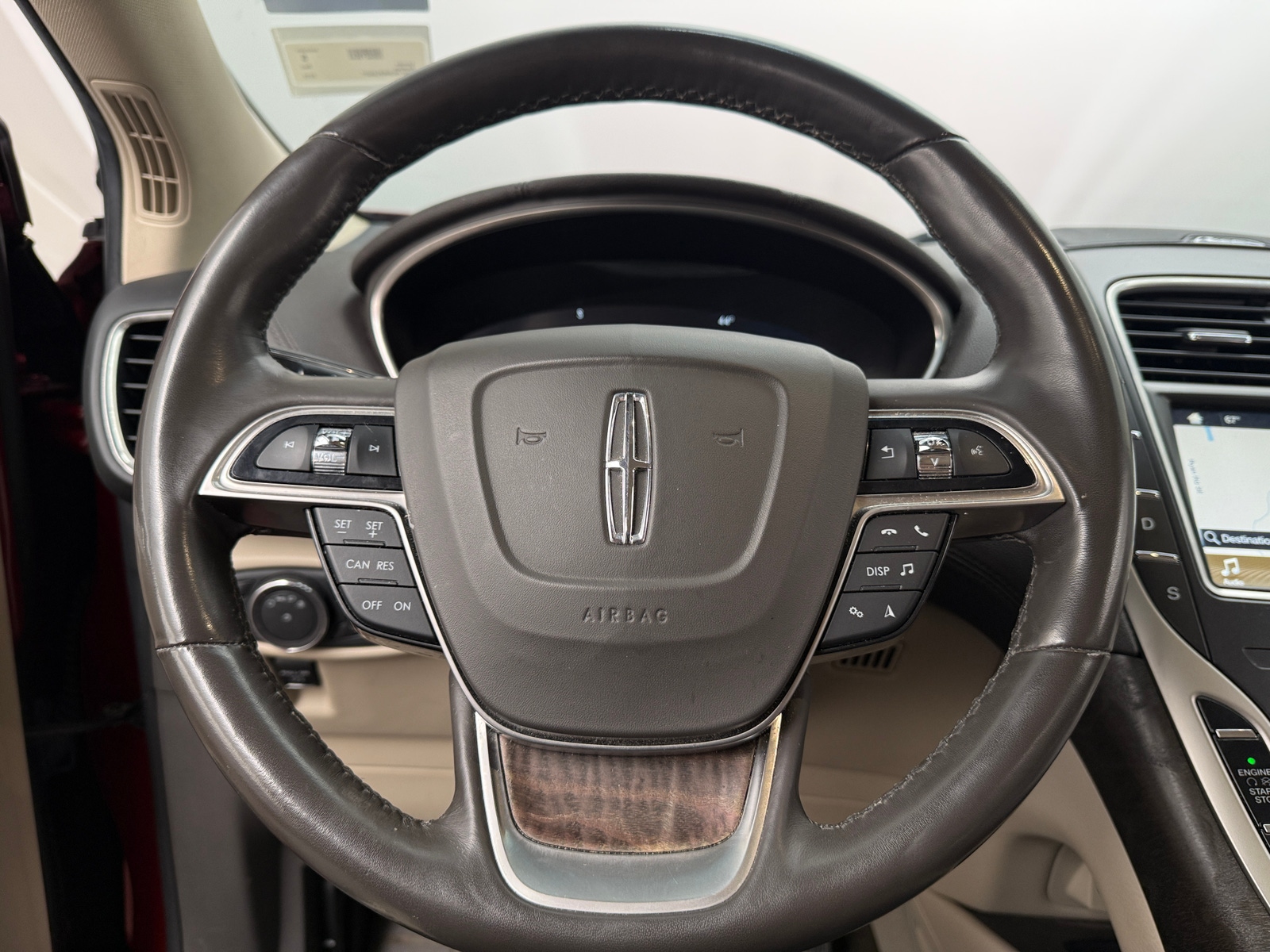 Thumbnail: 2019 Lincoln Nautilus - 4