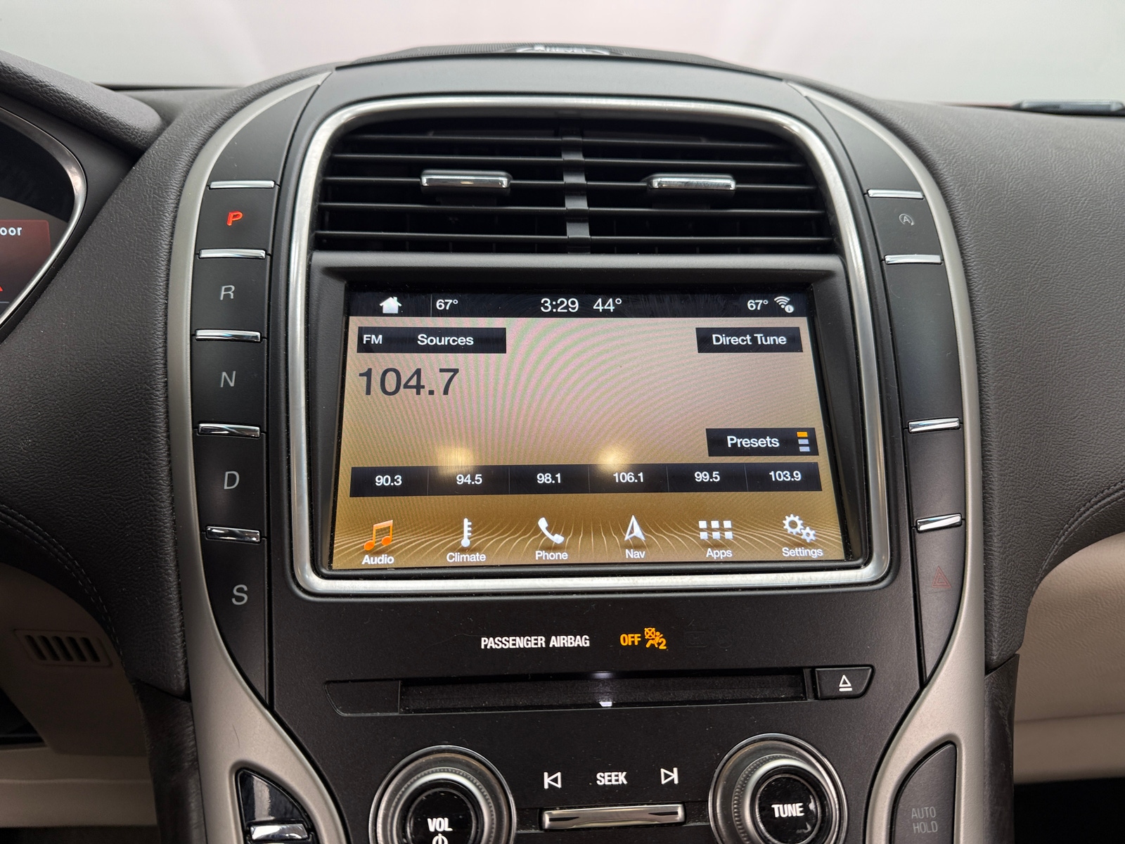 Thumbnail: 2019 Lincoln Nautilus - 3