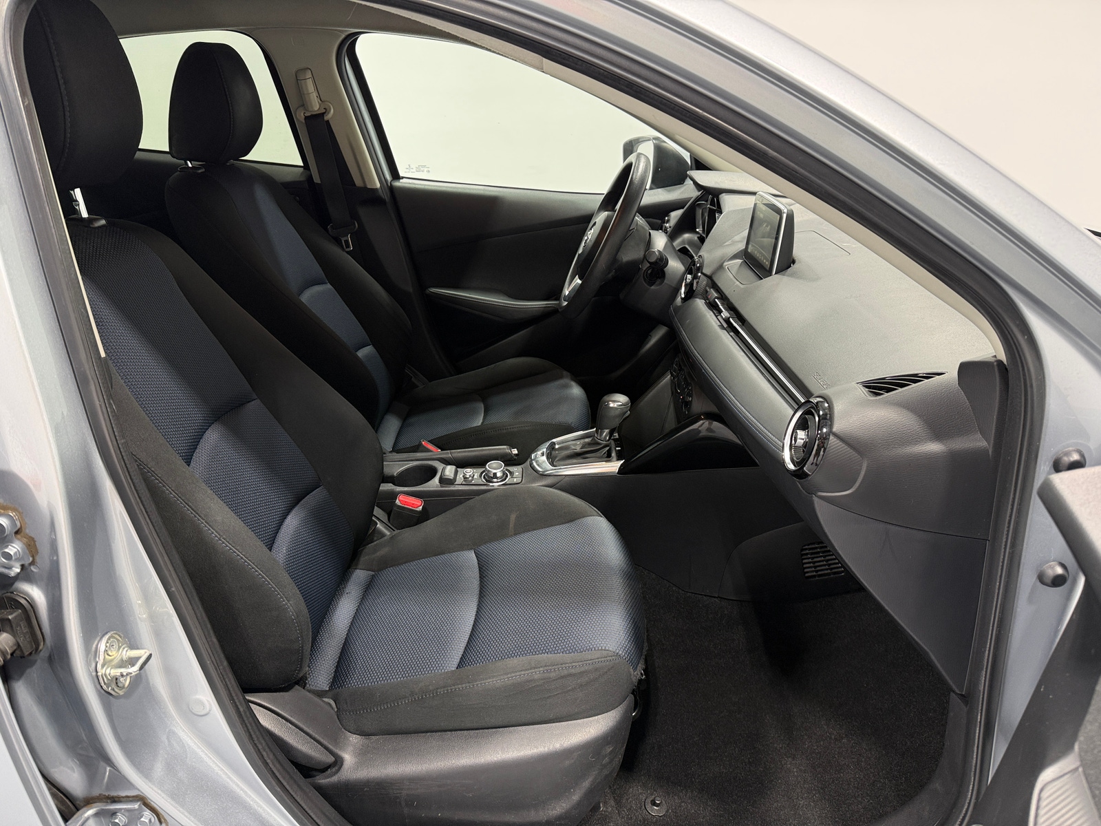 Thumbnail: 2017 Toyota Yaris iA - 2