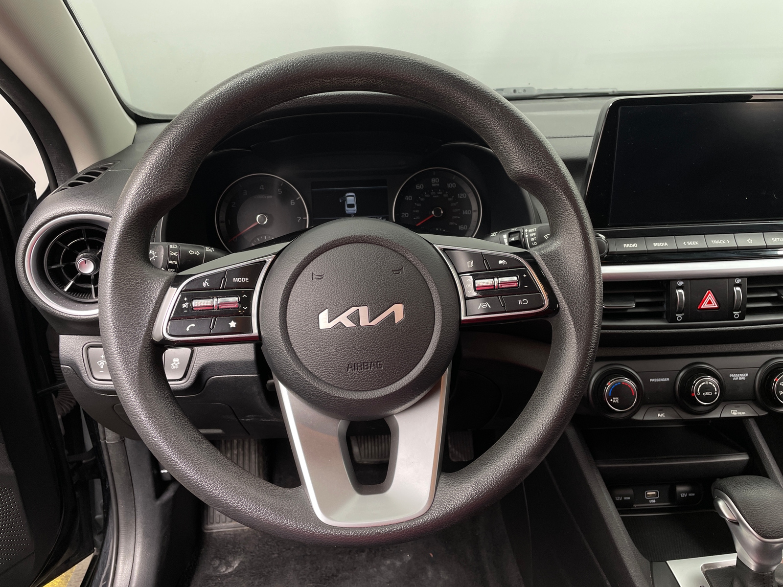 Thumbnail: 2022 Kia Forte - 5