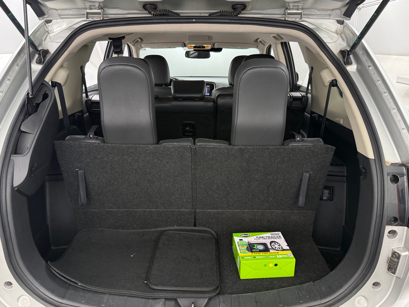 Thumbnail: 2020 Mitsubishi Outlander - 6