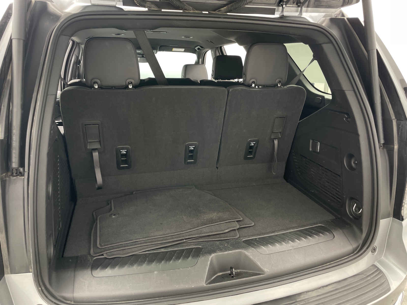 Thumbnail: 2025 Chevrolet Tahoe - 6