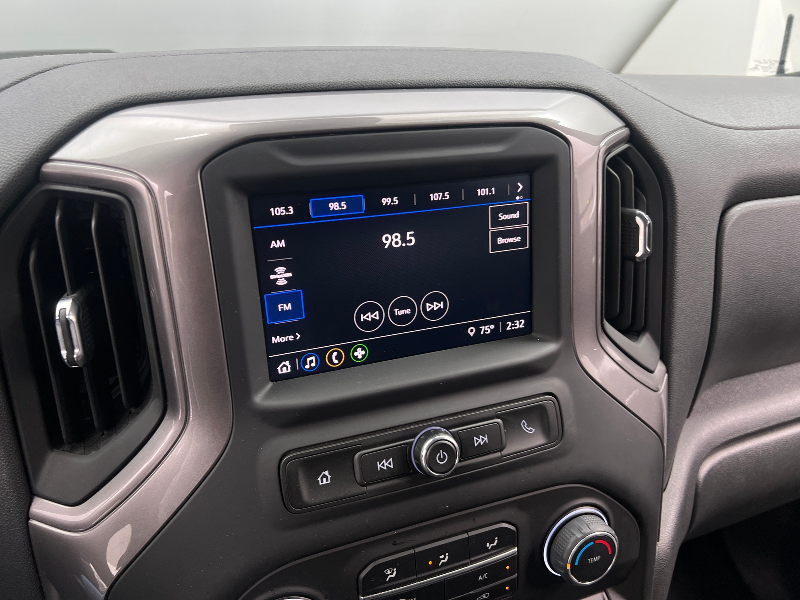 Thumbnail: 2023 Chevrolet Silverado 1500 - 4
