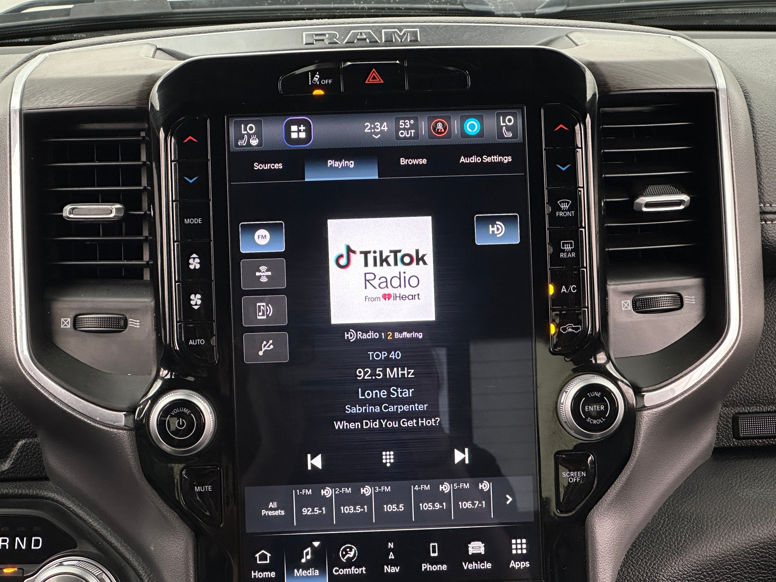 Thumbnail: 2025 RAM 1500 - 3