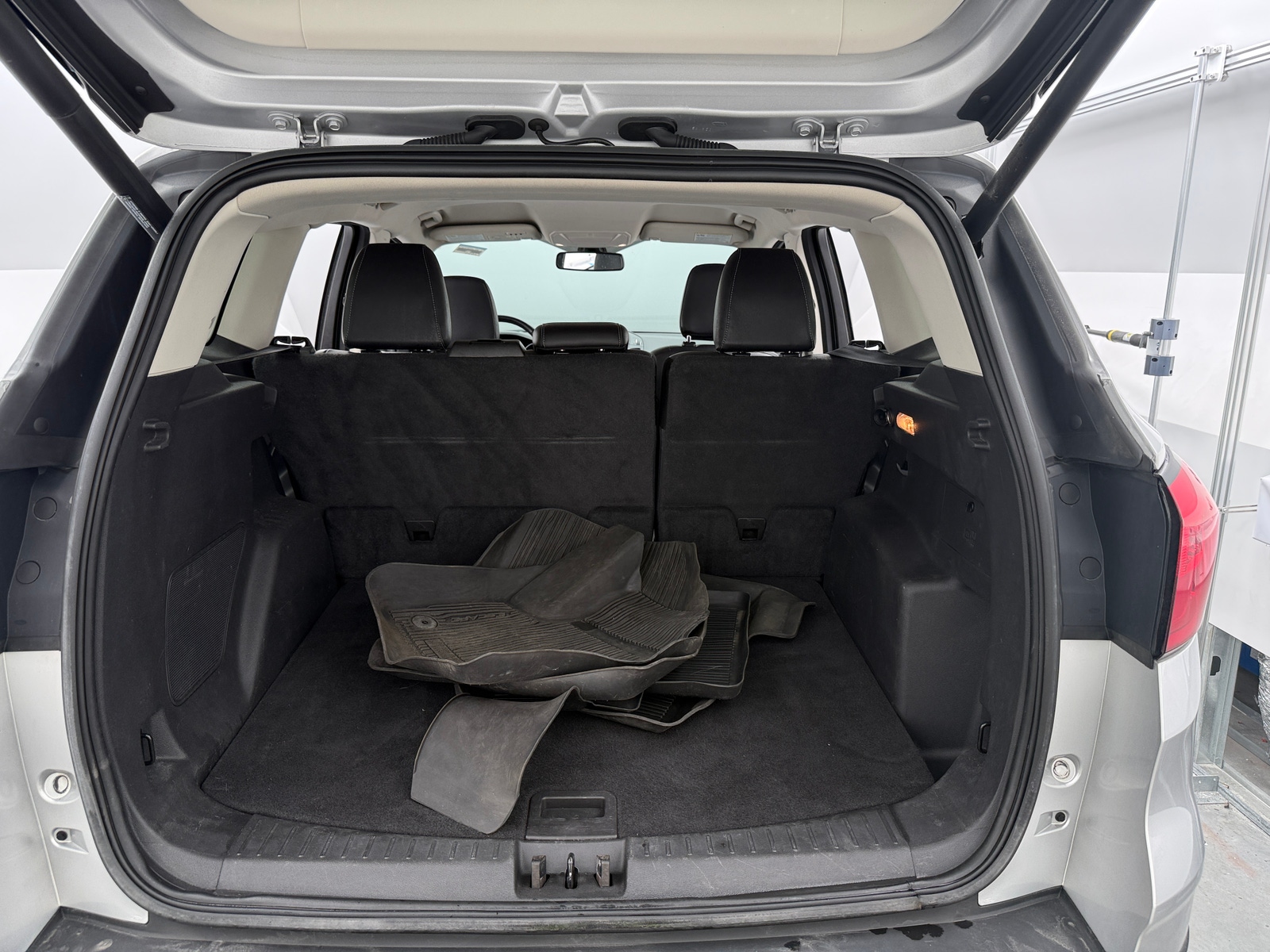 Thumbnail: 2019 Ford Escape - 6