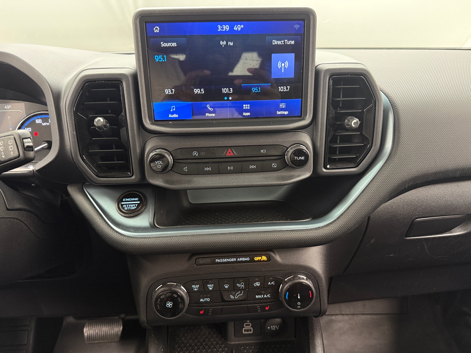 Thumbnail: 2023 Ford Bronco Sport - 4