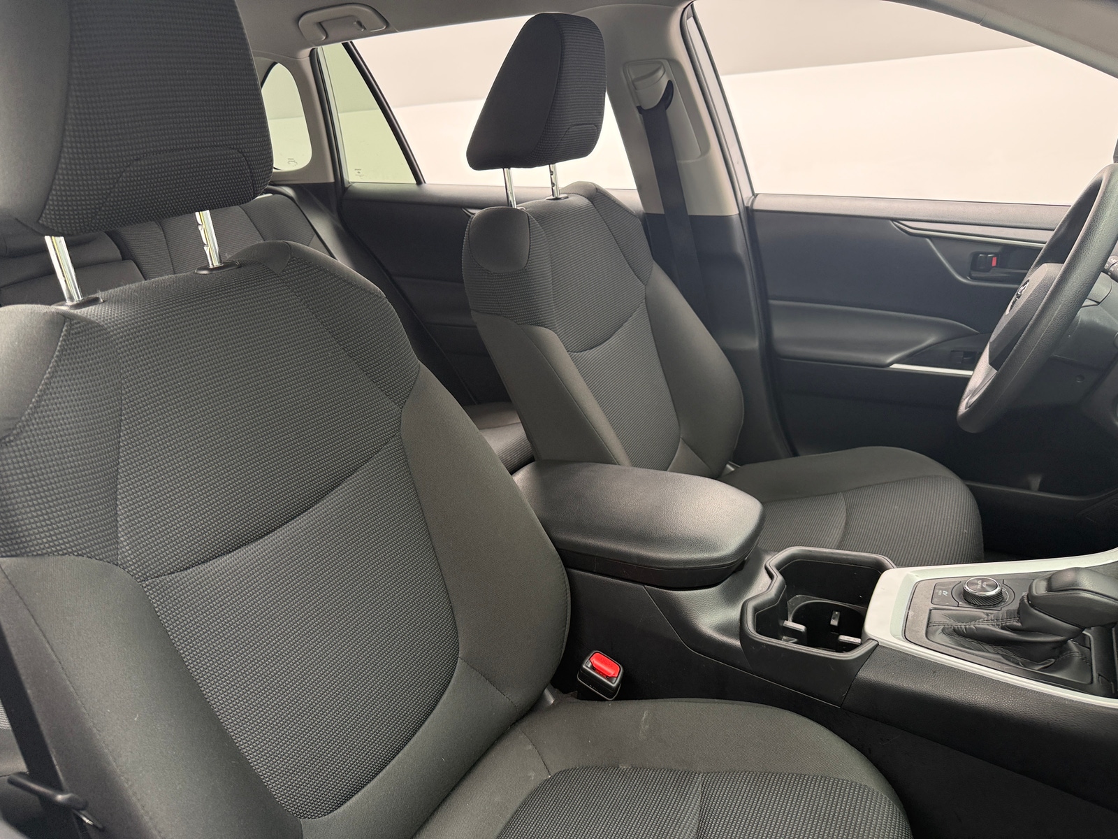 Thumbnail: 2025 Toyota RAV4 - 2