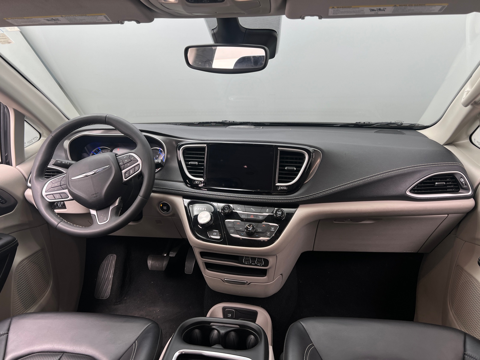 Thumbnail: 2023 Chrysler Pacifica - 2