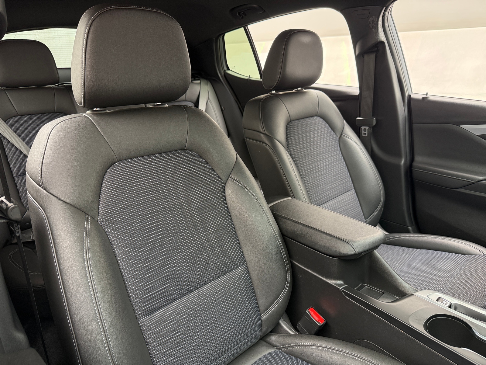 Thumbnail: 2025 Buick Envista - 2