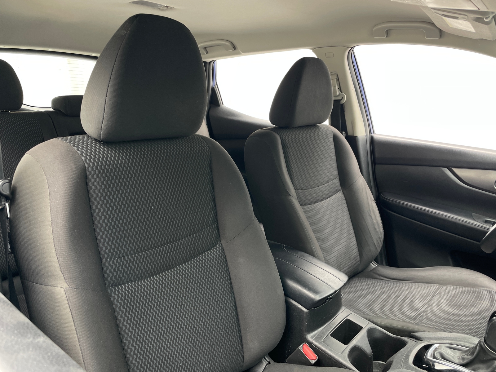 Thumbnail: 2020 Nissan Rogue Sport - 2