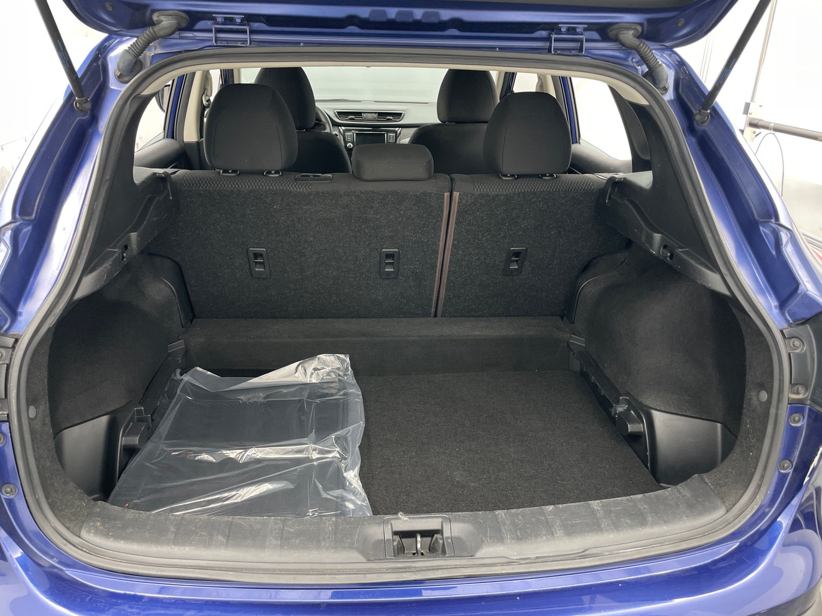 Thumbnail: 2020 Nissan Rogue Sport - 7