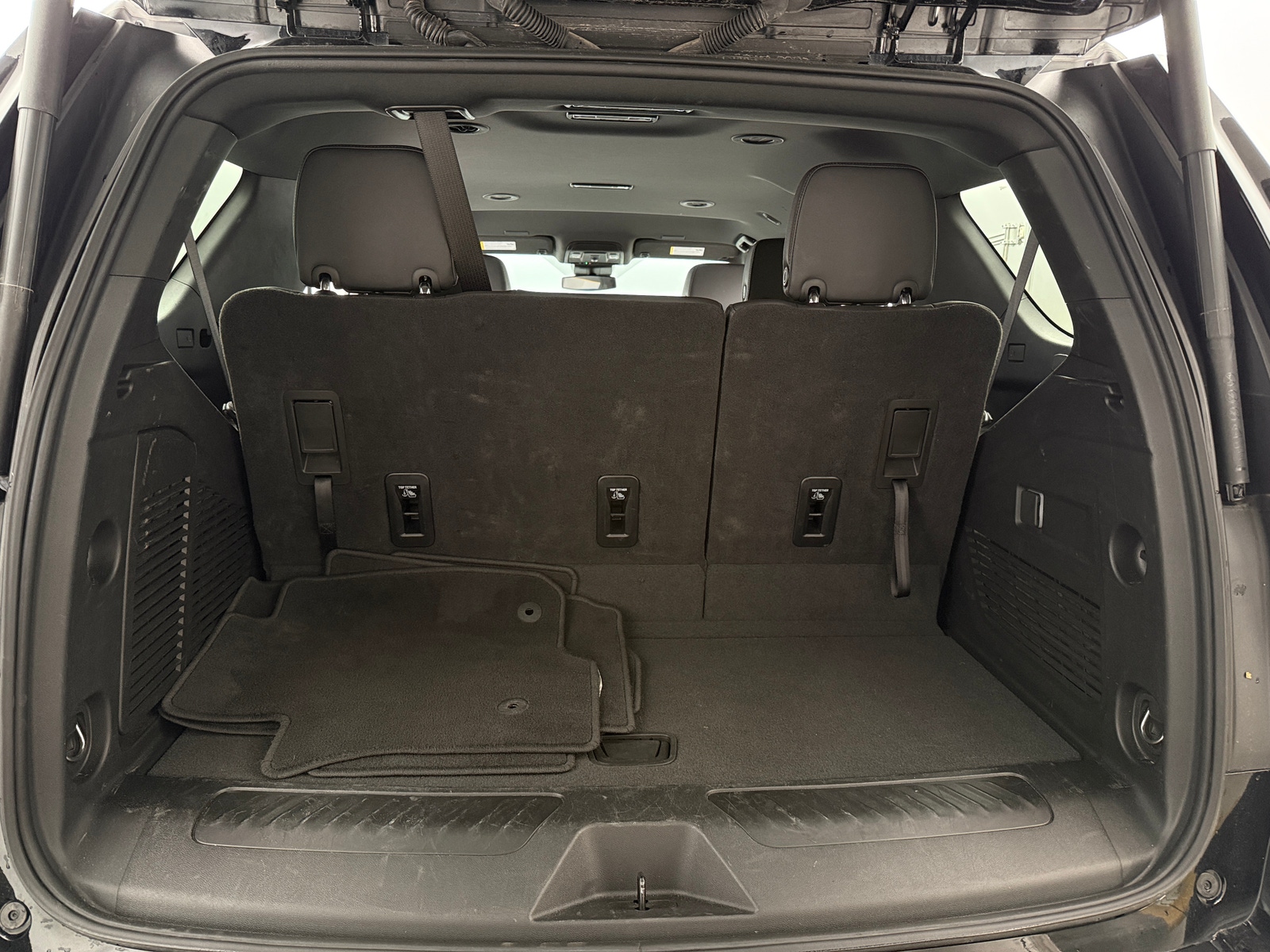 Thumbnail: 2025 Chevrolet Tahoe - 6