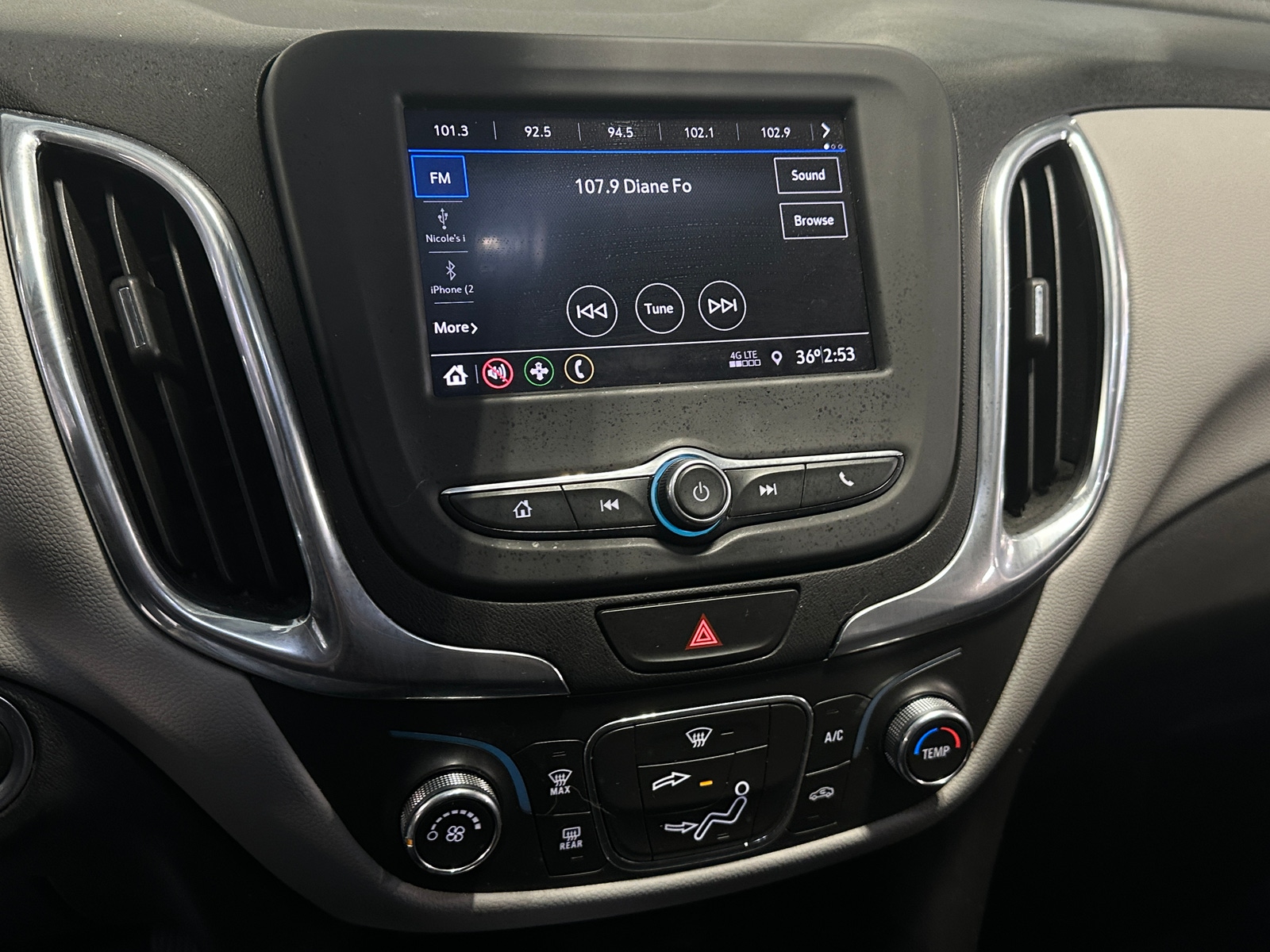 Thumbnail: 2021 Chevrolet Equinox - 4