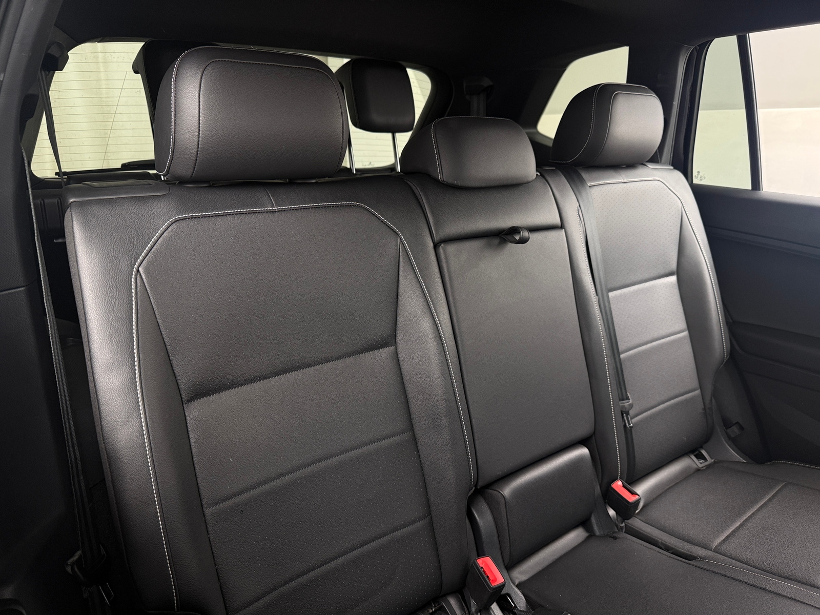 Thumbnail: 2021 Volkswagen Tiguan - 5