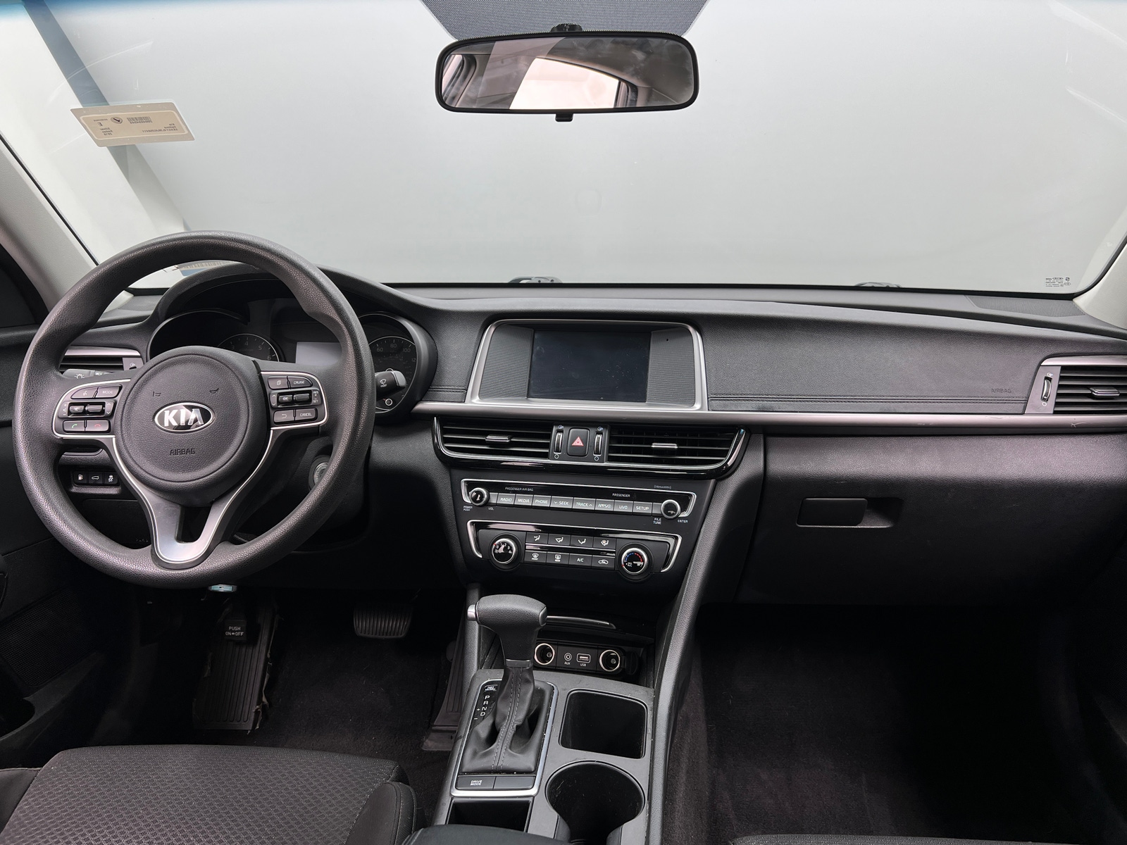 Thumbnail: 2018 Kia Optima - 3