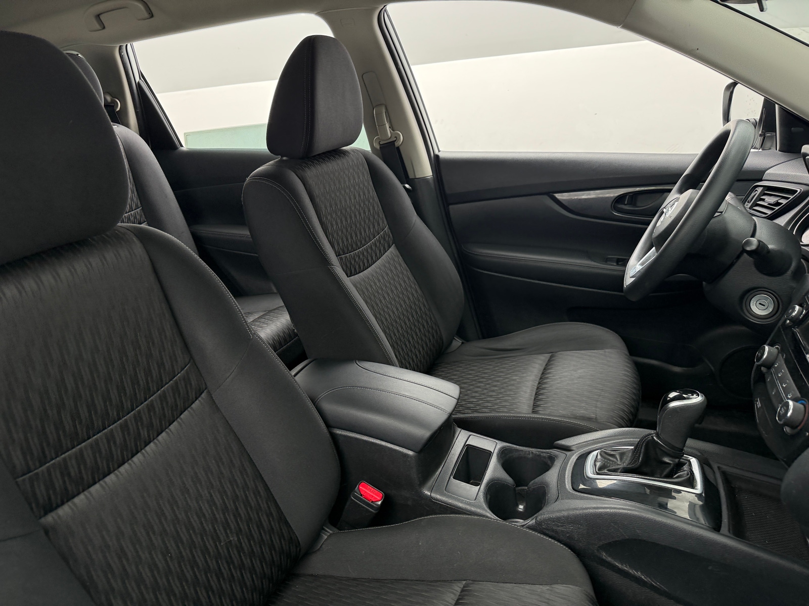 Thumbnail: 2019 Nissan Rogue - 2