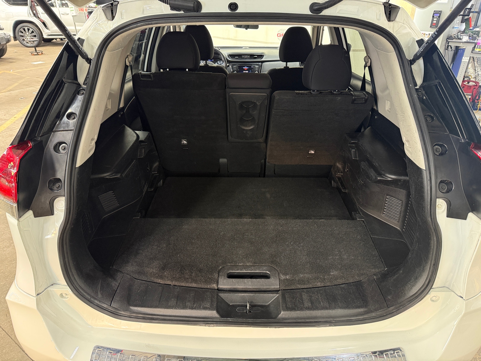 Thumbnail: 2019 Nissan Rogue - 7