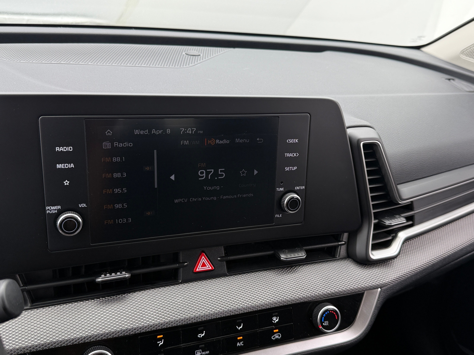 Thumbnail: 2025 Kia Sportage - 4