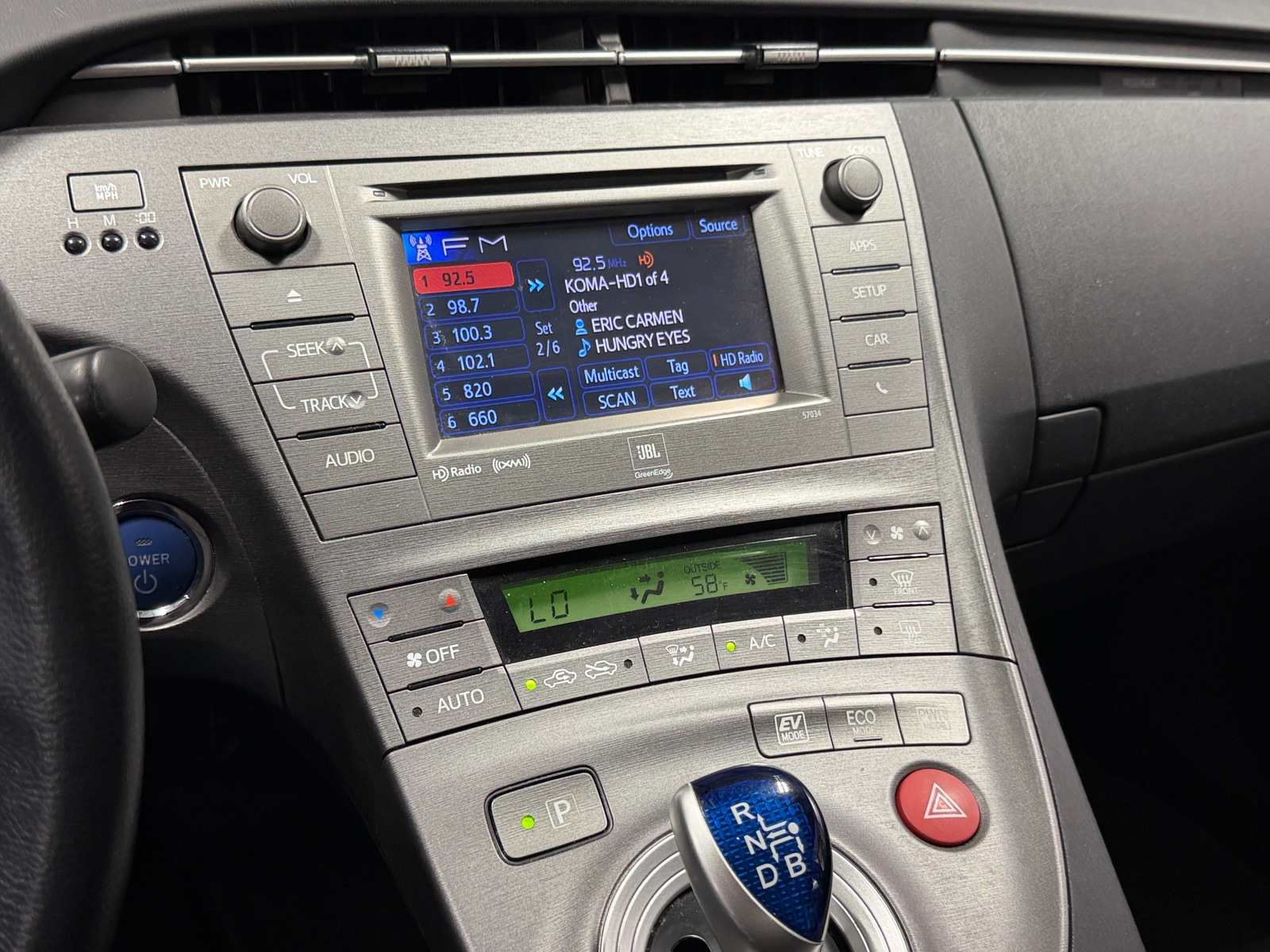 Thumbnail: 2015 Toyota Prius - 4