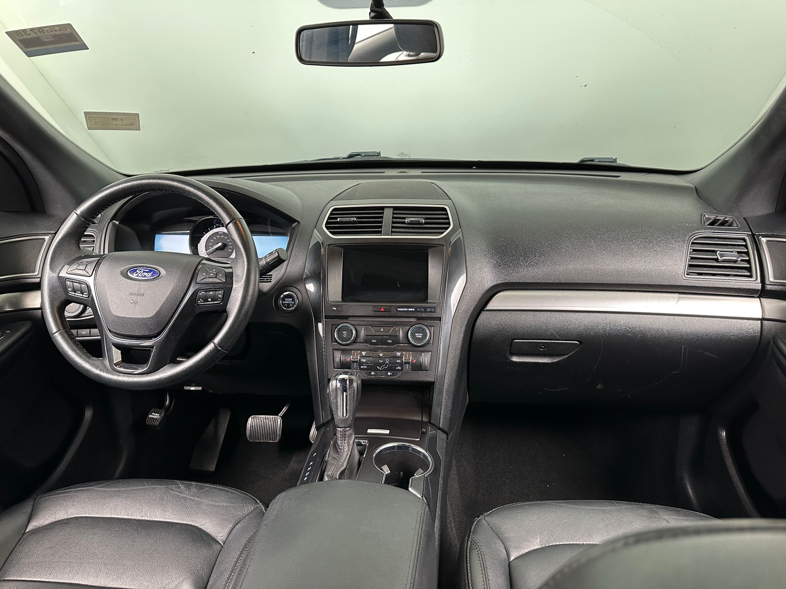 Thumbnail: 2018 Ford Explorer - 3