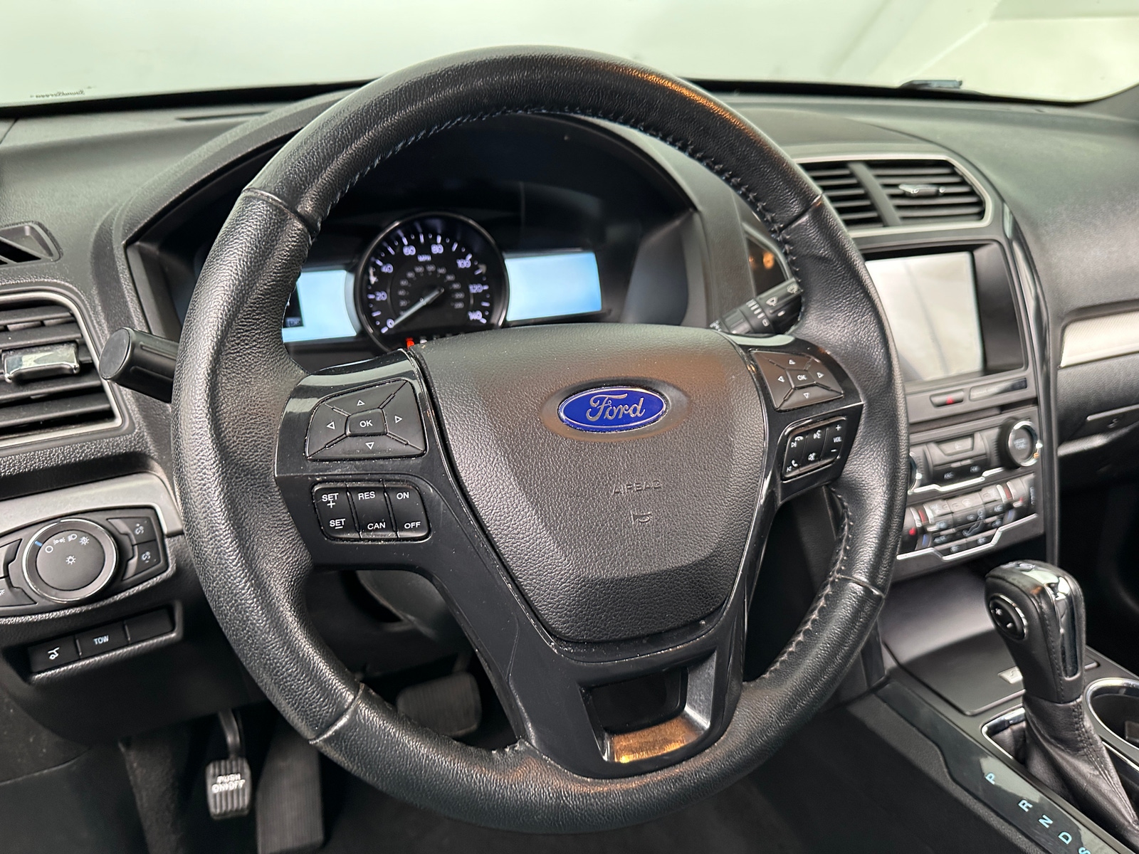 Thumbnail: 2018 Ford Explorer - 5