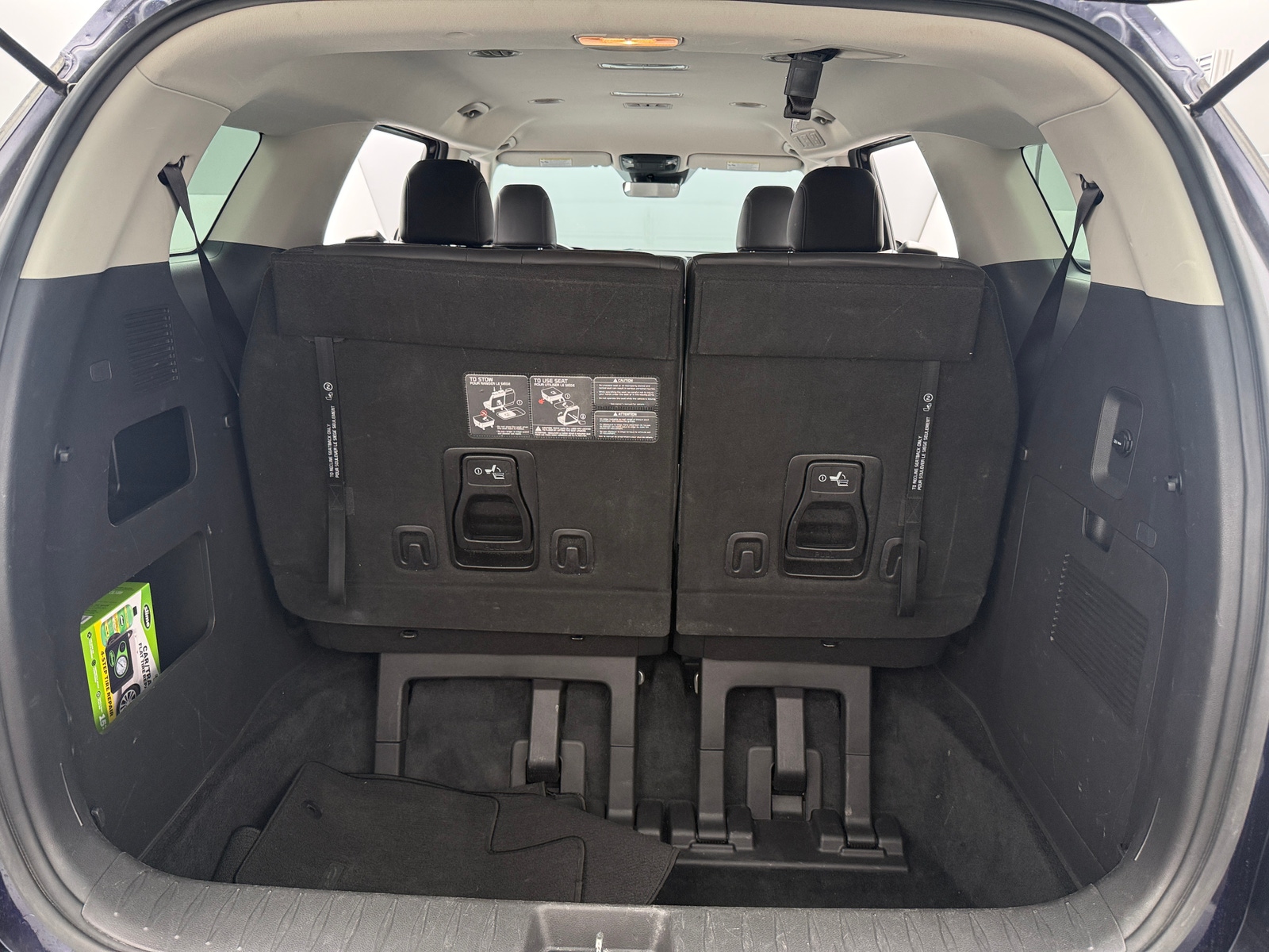 Thumbnail: 2023 Kia Carnival - 6