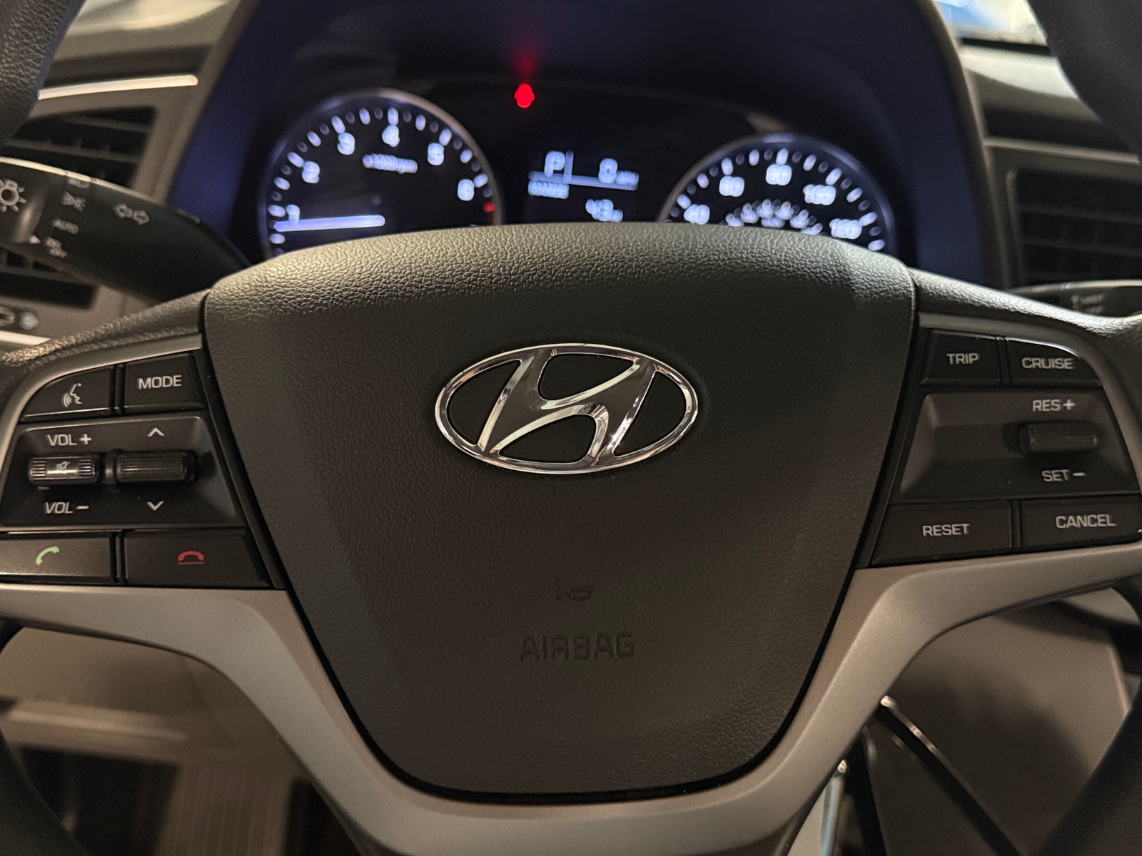 Thumbnail: 2017 Hyundai Elantra - 5