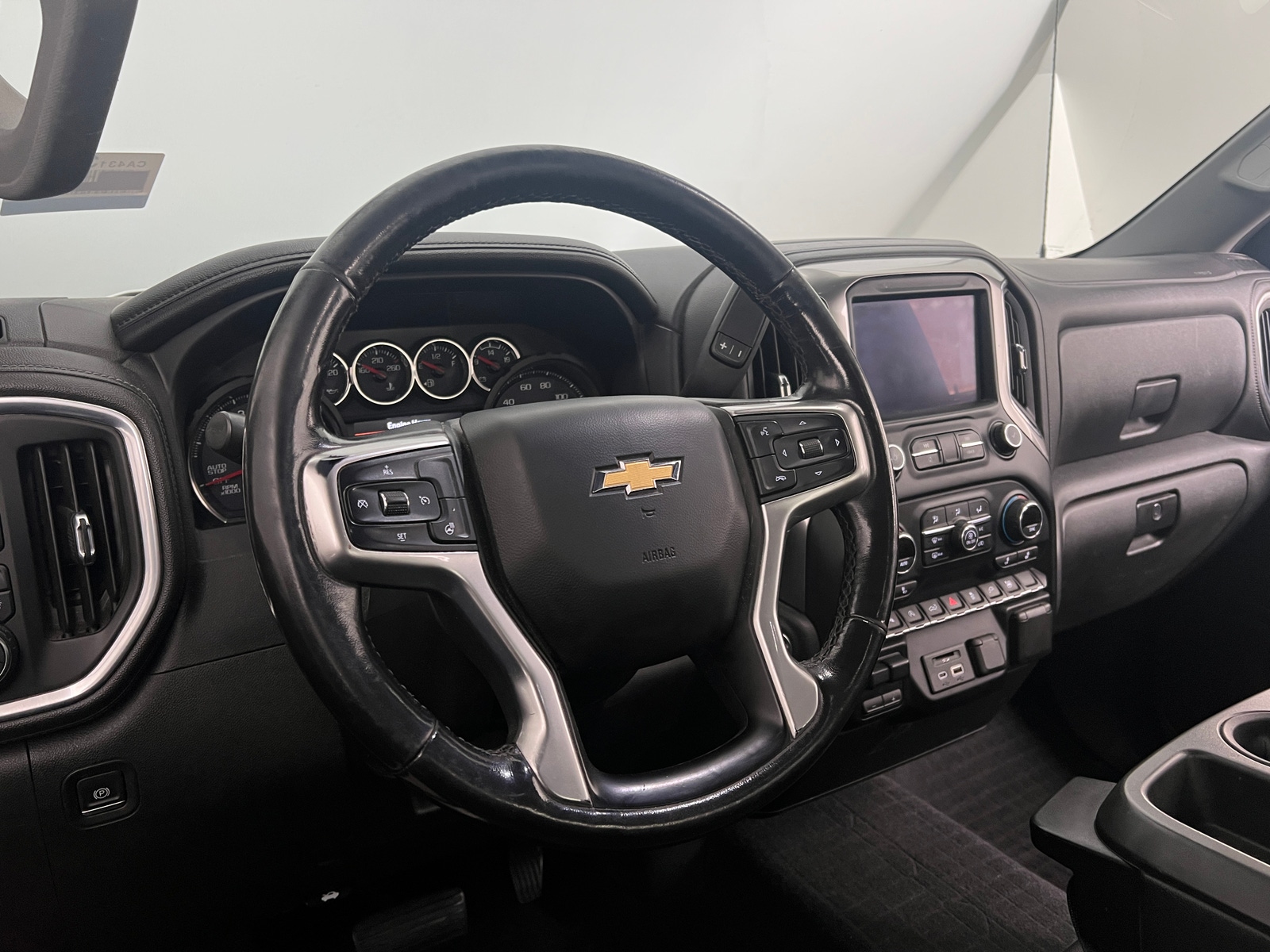 Thumbnail: 2020 Chevrolet Silverado 1500 - 4