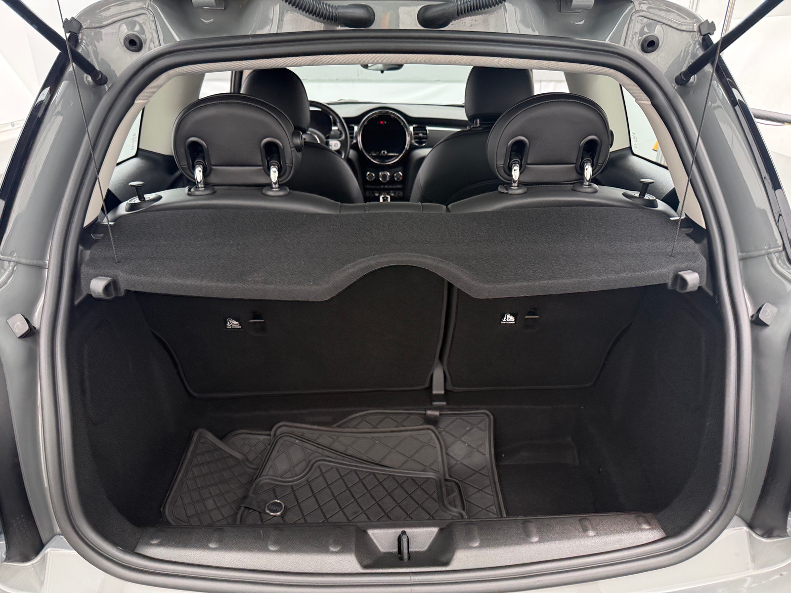 Thumbnail: 2022 MINI Cooper Hardtop - 6