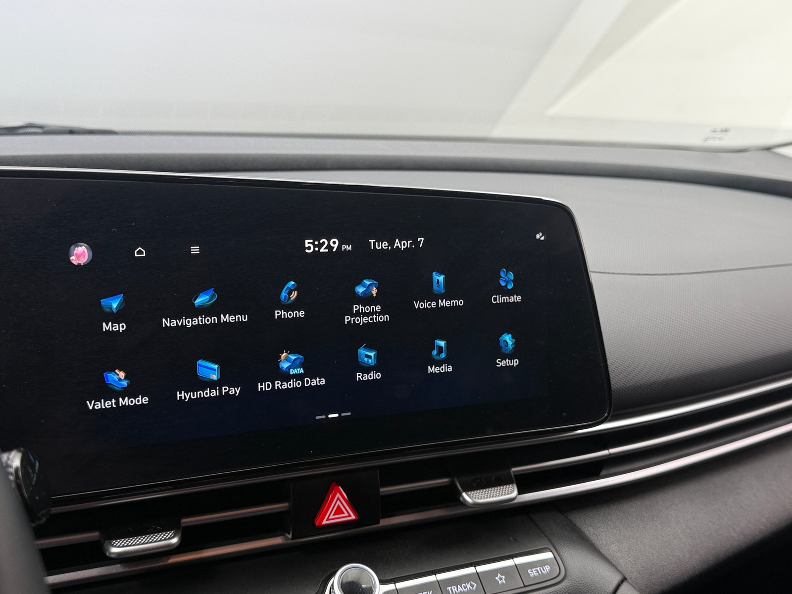 Thumbnail: 2023 Hyundai Elantra - 4