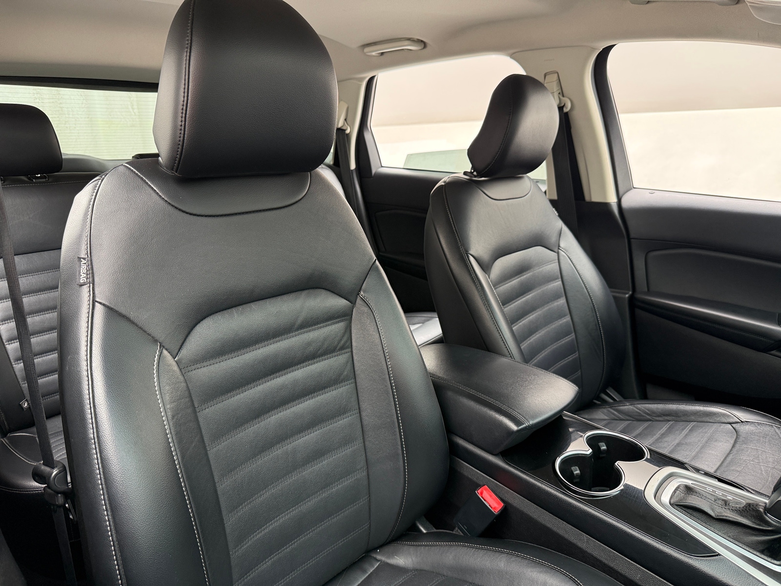 Thumbnail: 2016 Ford Edge - 2