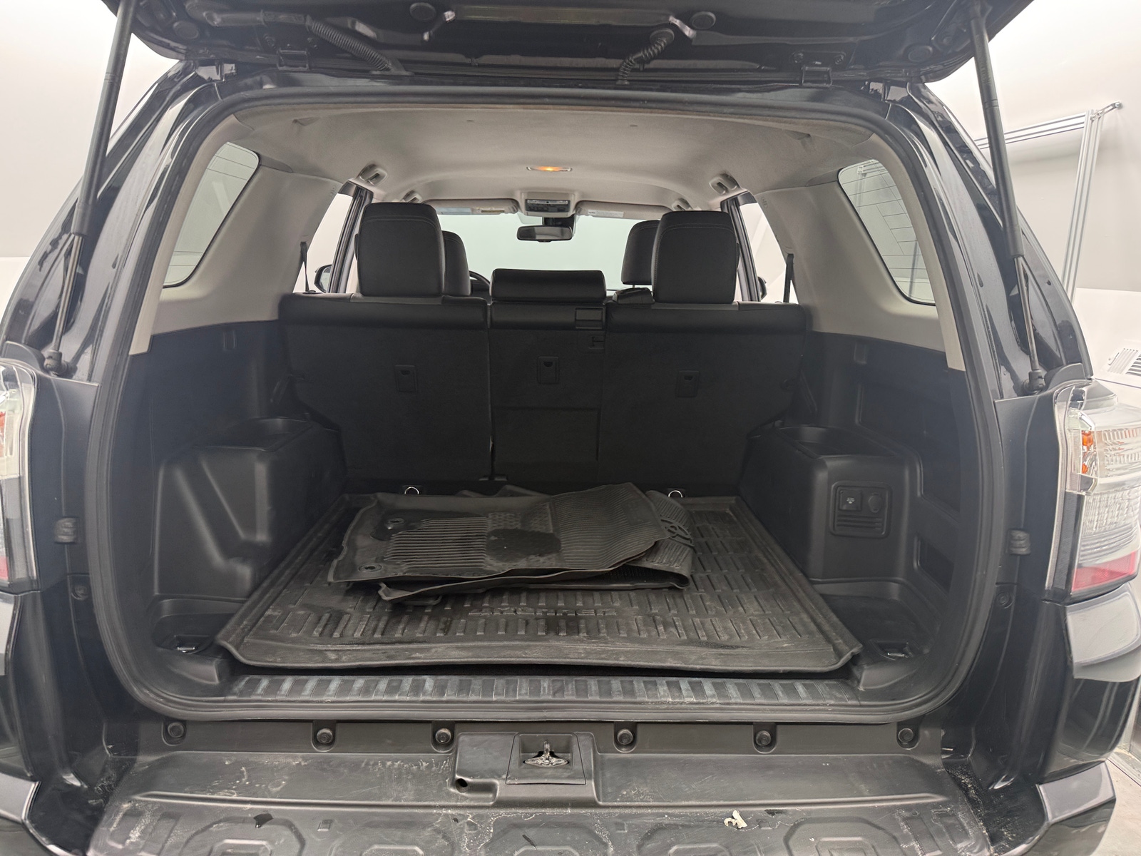 Thumbnail: 2023 Toyota 4Runner - 6