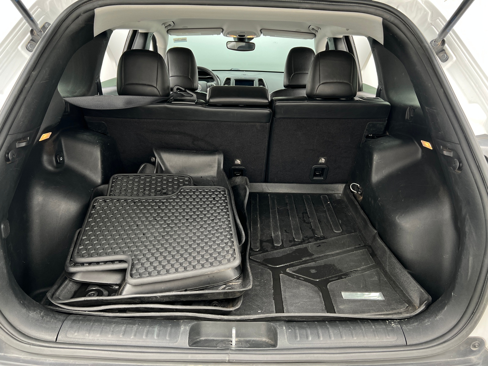 Thumbnail: 2022 Jeep Cherokee - 6