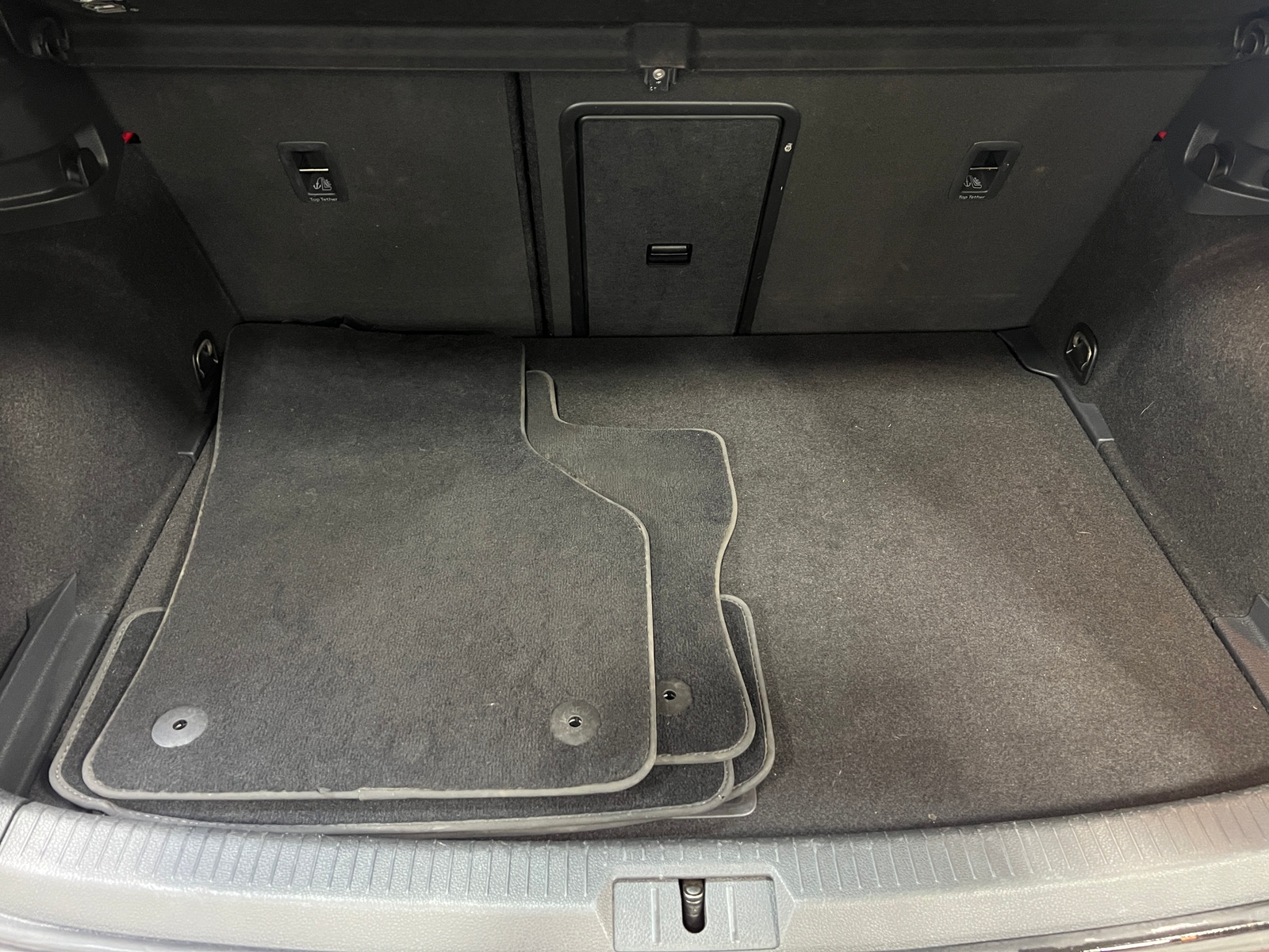 Thumbnail: 2015 Volkswagen Golf - 6