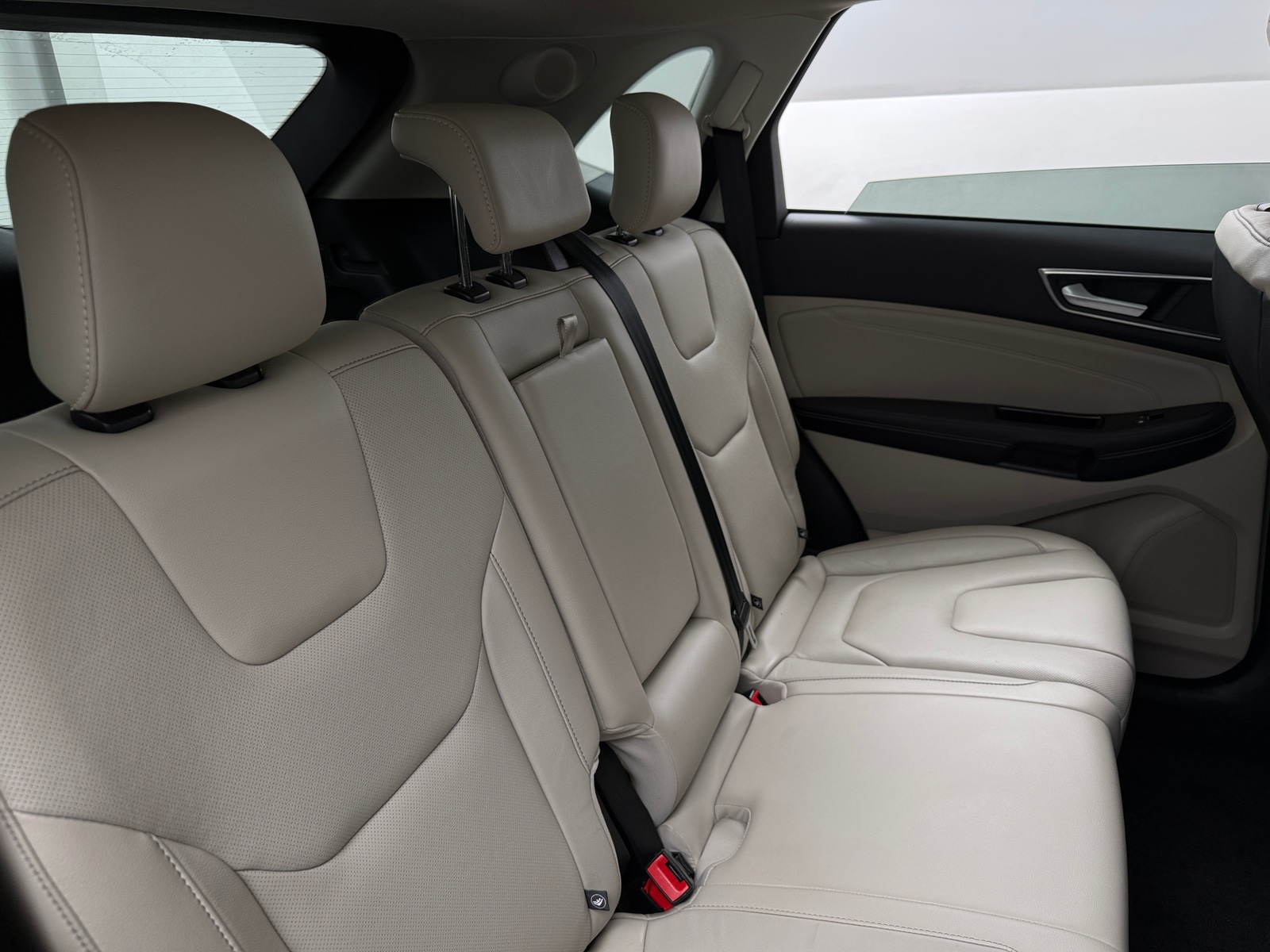 Thumbnail: 2018 Ford Edge - 5