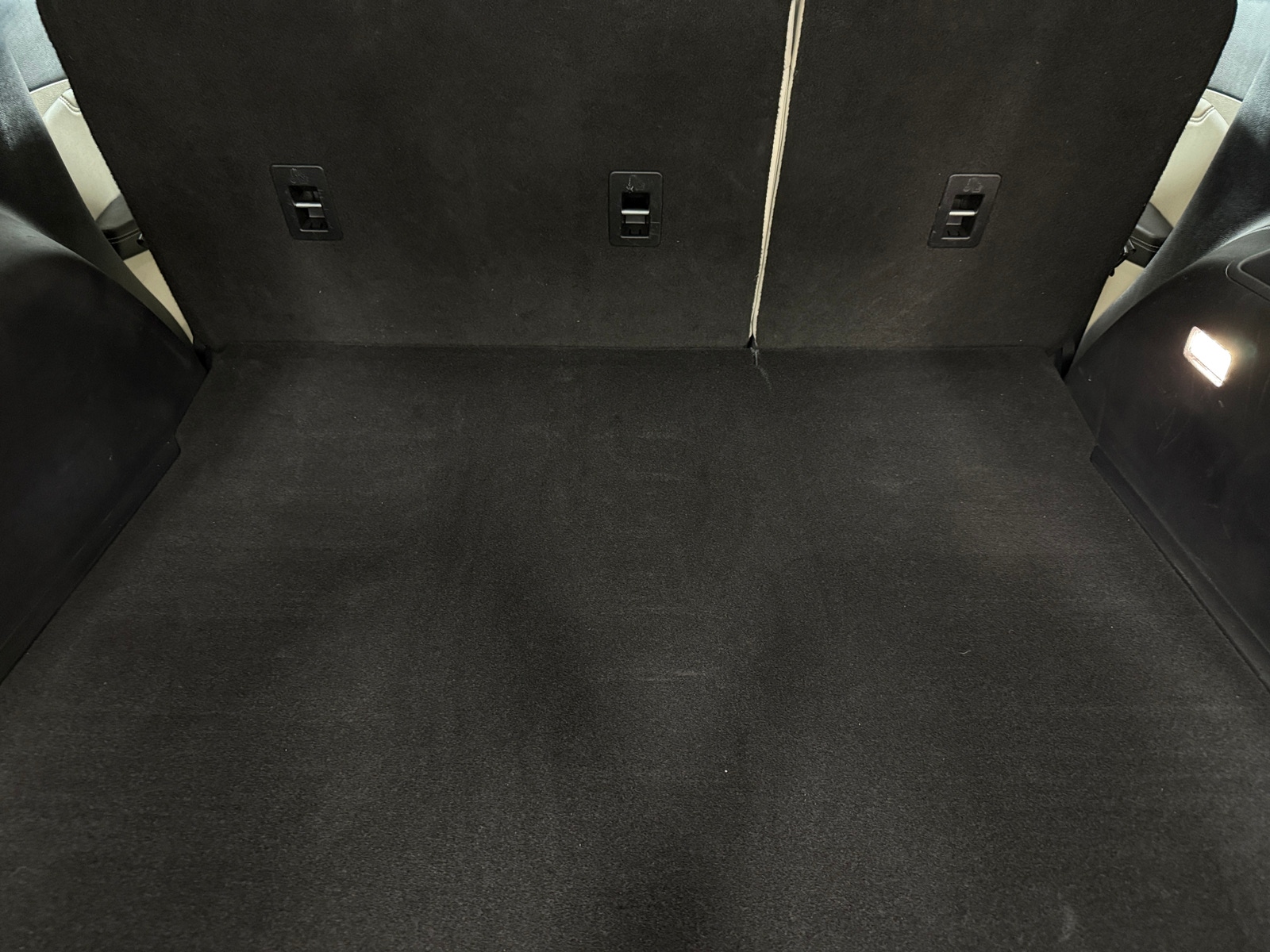 Thumbnail: 2018 Ford Edge - 6