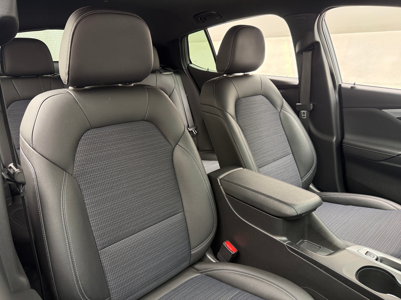 Thumbnail: 2025 Buick Envista - 2