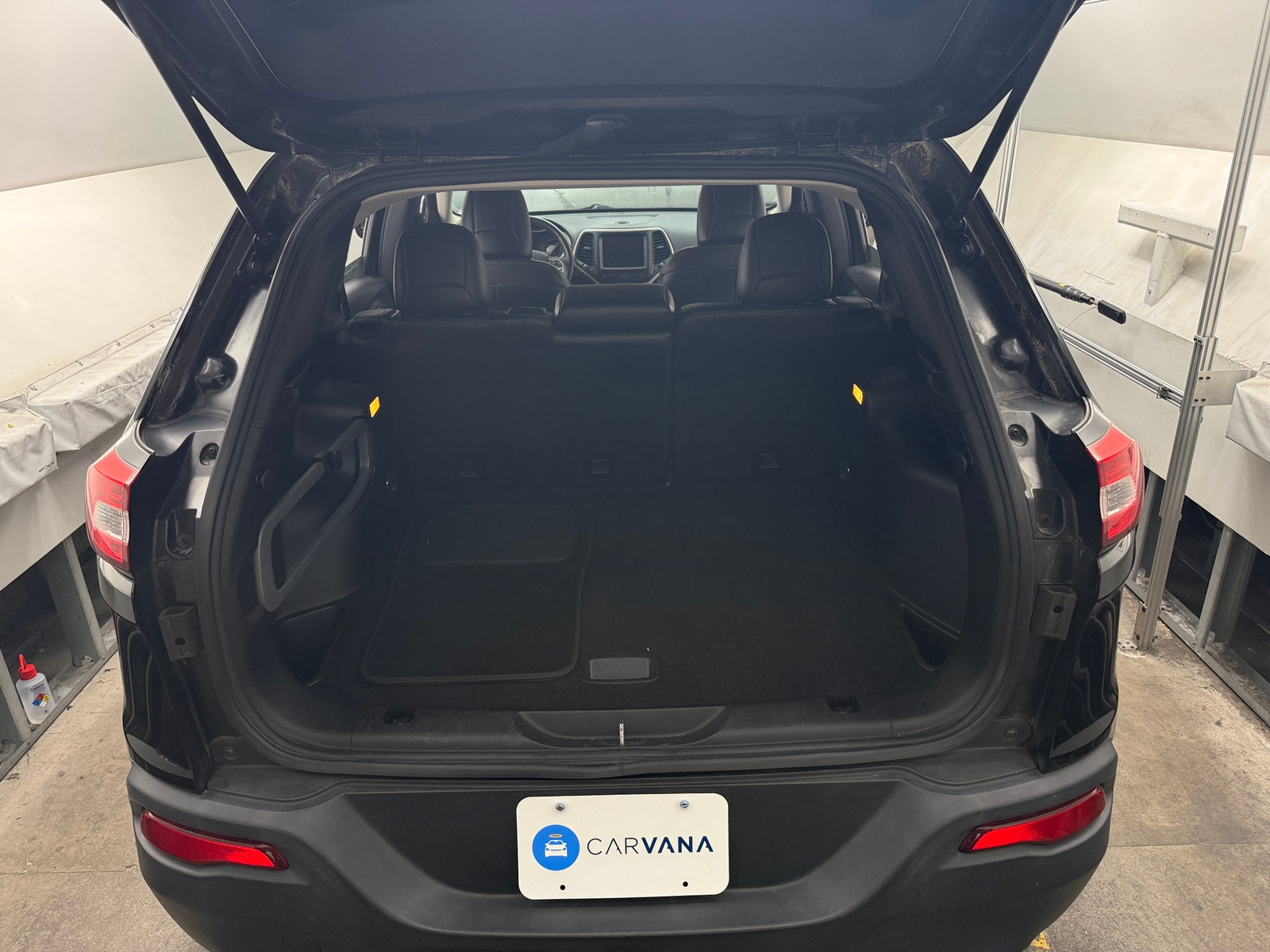 Thumbnail: 2017 Jeep Cherokee - 6